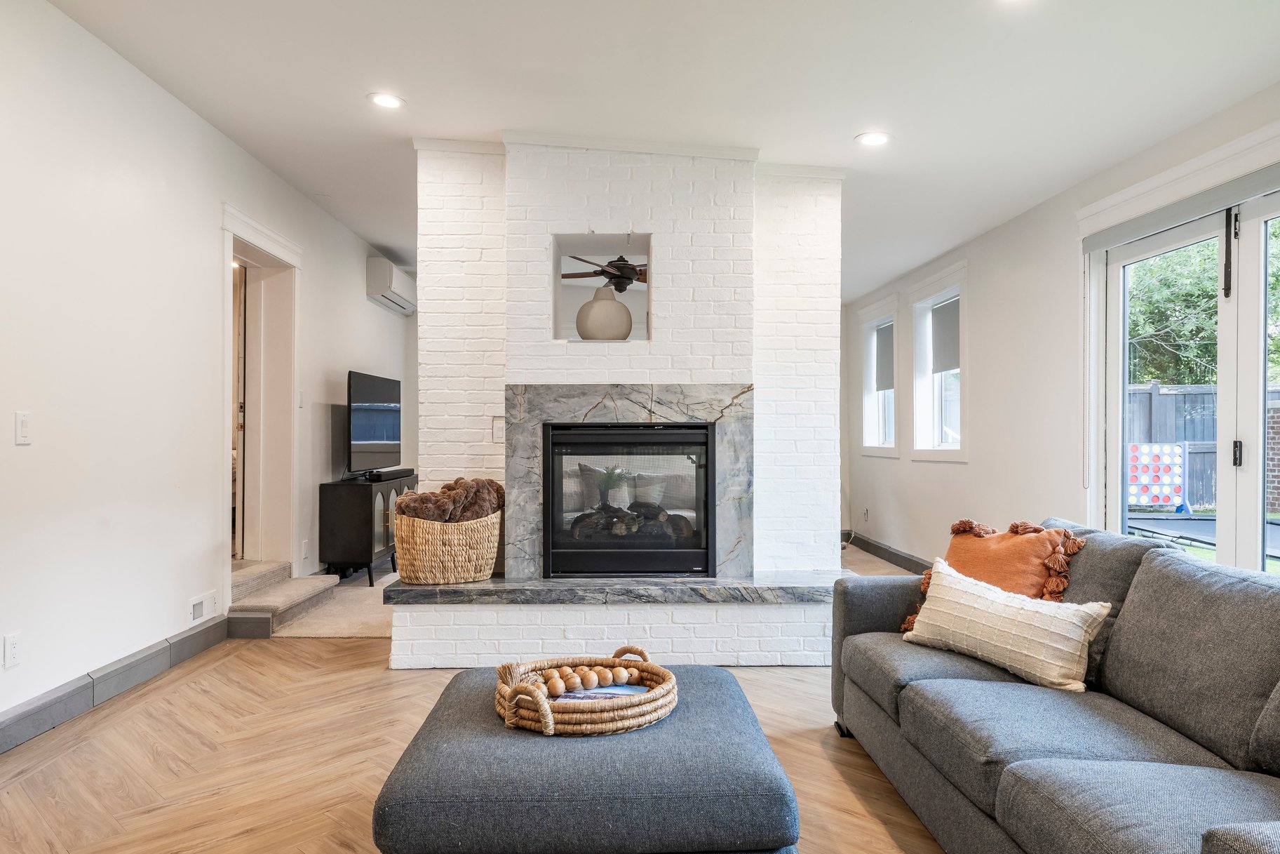  Renovated Country Club Home Designed for Entertaining and Everyday Living - 物件實景
