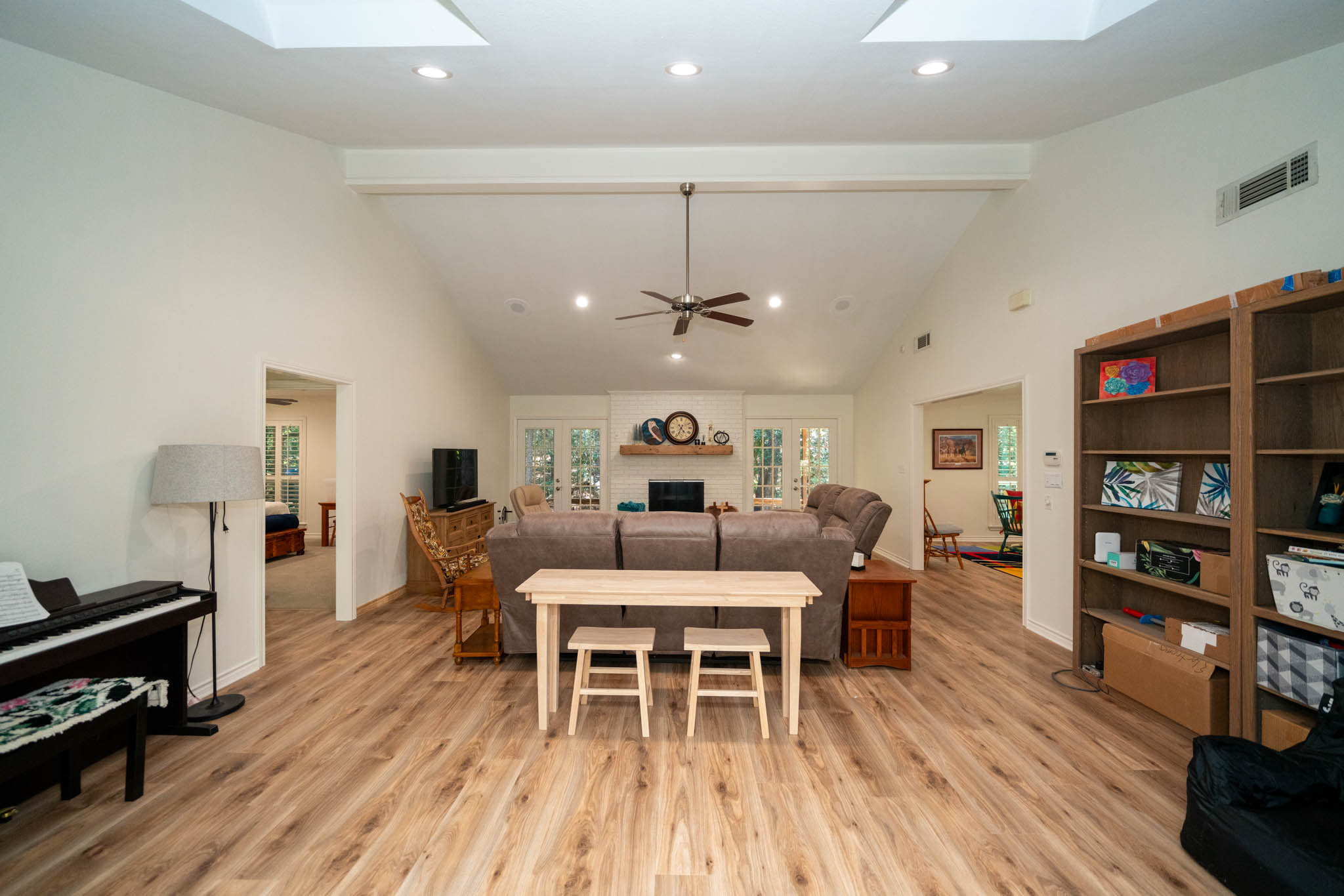 Rusk, Texas, 75785, United States, 4 Bedrooms Bedrooms, ,4 BathroomsBathrooms,Residential,For Sale,1930164