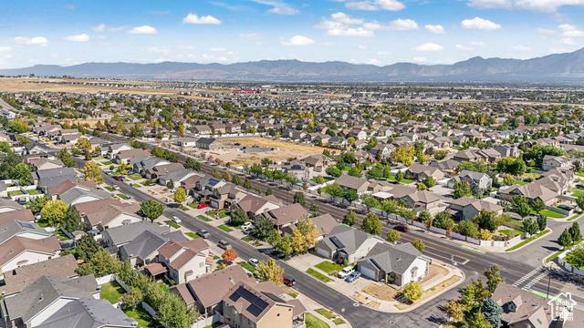 West Jordan, Utah, 84081, United States, 3 Bedrooms Bedrooms, ,2 BathroomsBathrooms,Residential,For Sale,1974575