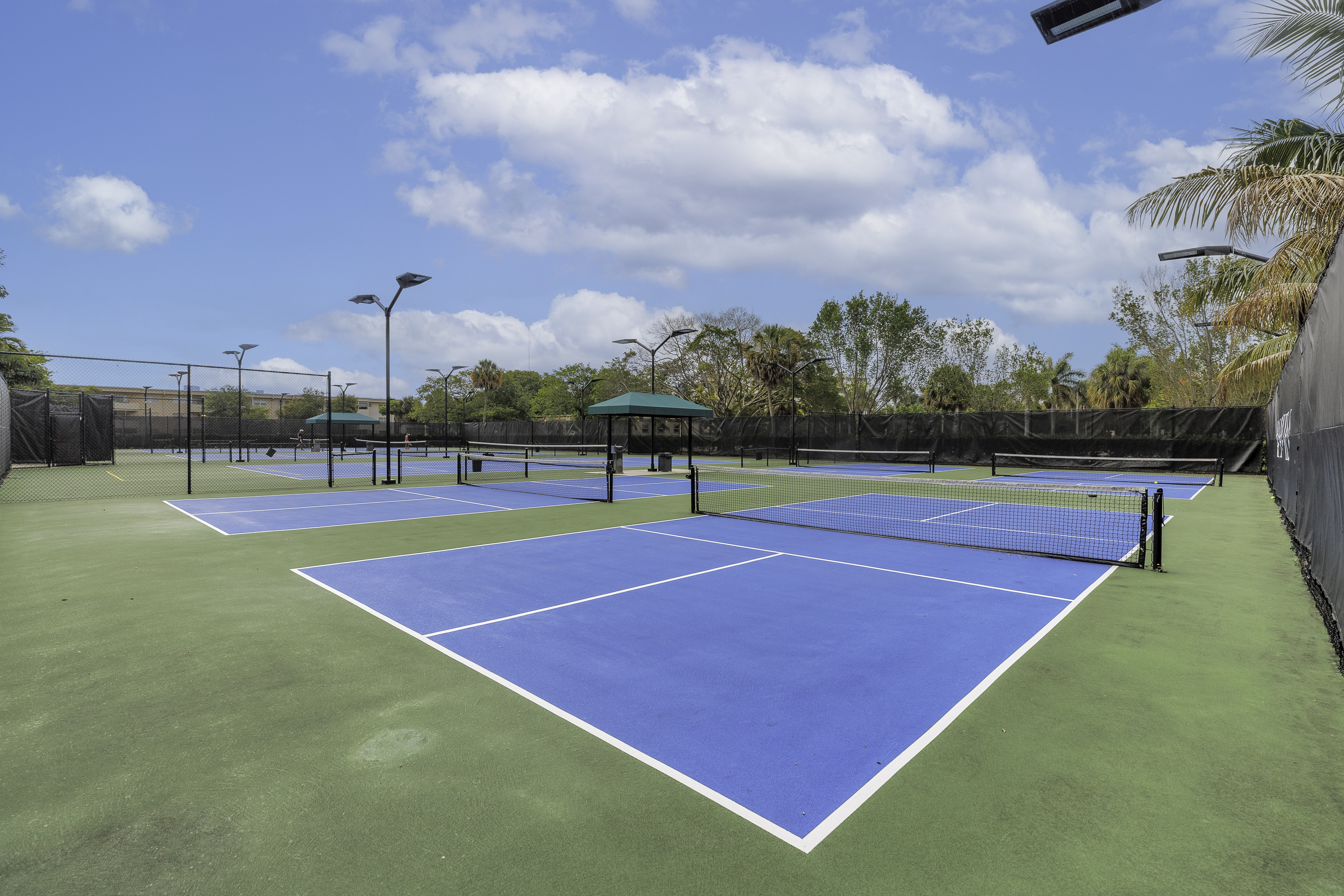  4200 Hillcrest Dr, Hollywood, FL, 33021 - 物件實景