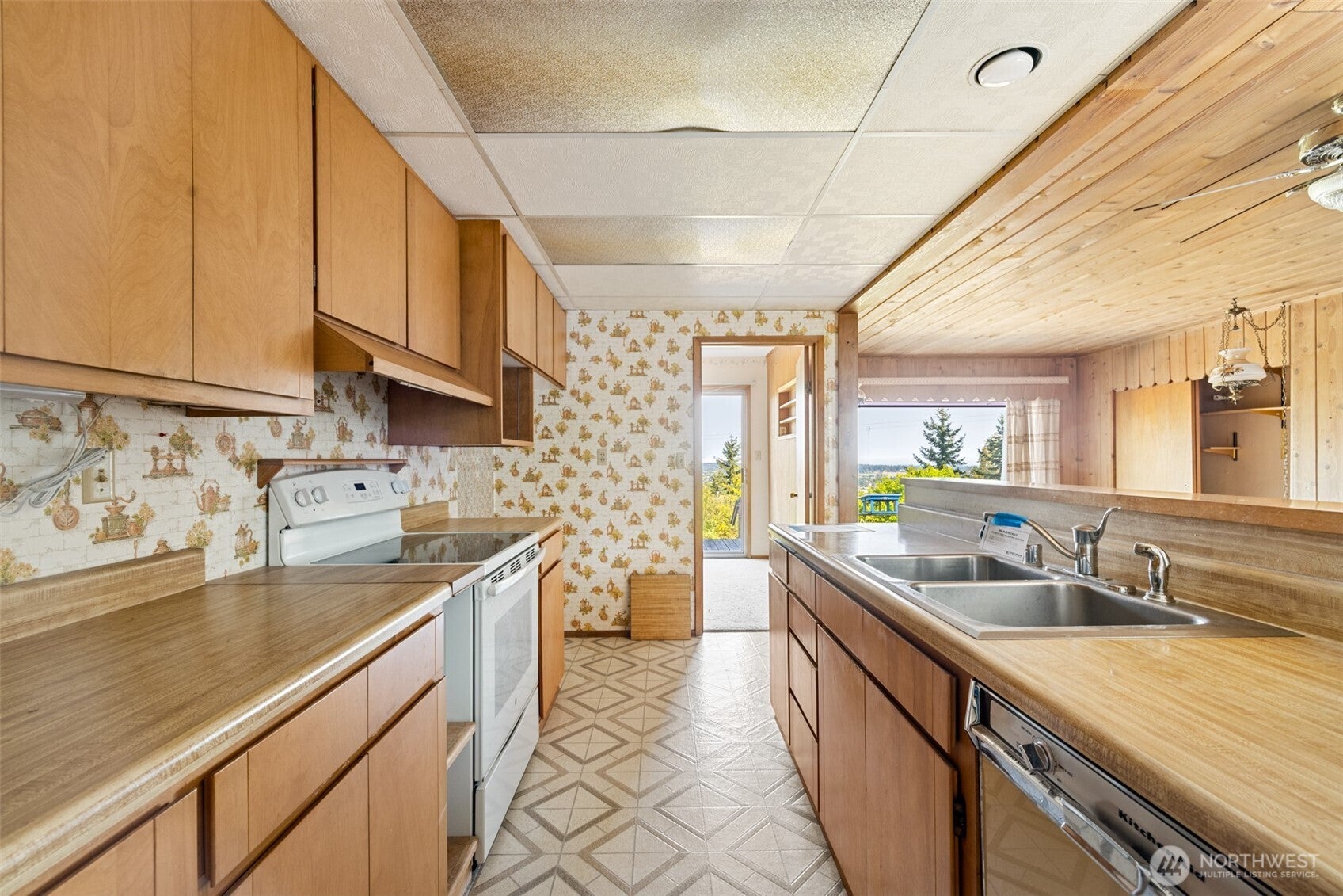 Sequim, Washington, 98382, United States, 3 Bedrooms Bedrooms, ,2 BathroomsBathrooms,Residential,For Sale,1984397