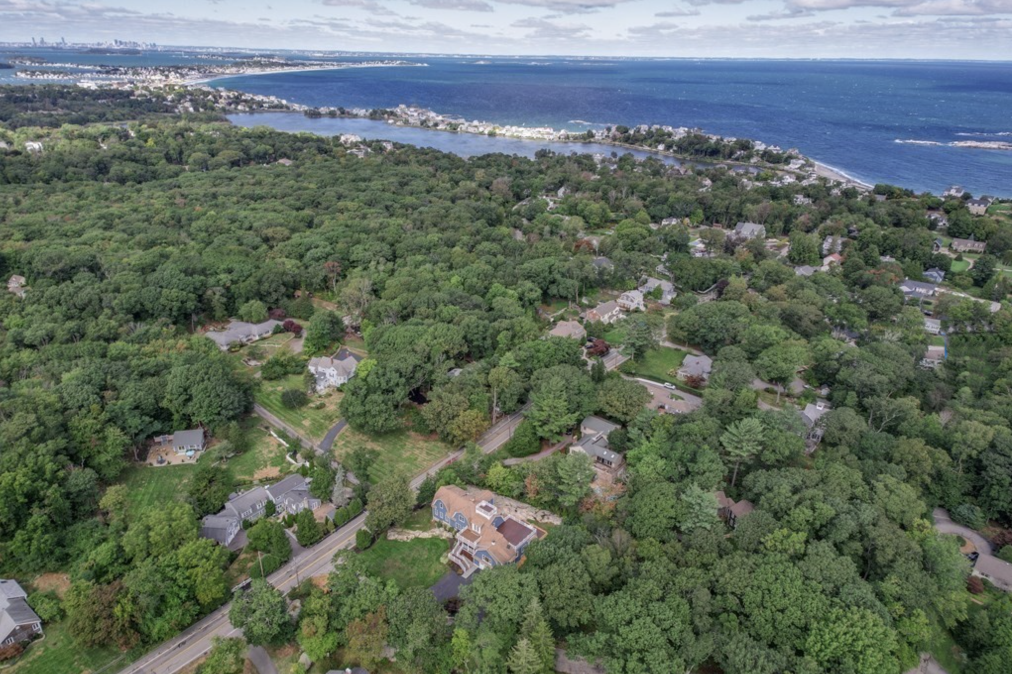  247 Forest Av, Cohasset - 物件實景