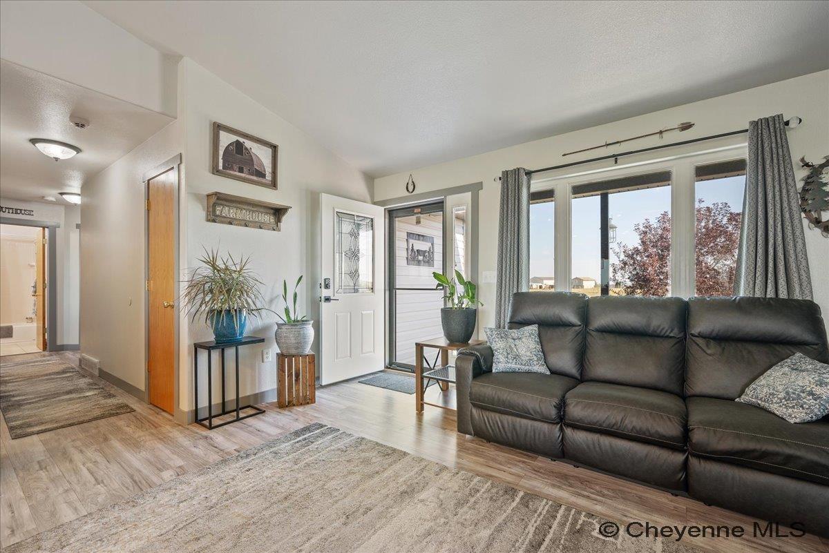 Cheyenne, Wyoming, 82007, United States, 4 Bedrooms Bedrooms, ,3 BathroomsBathrooms,Residential,For Sale,1941950