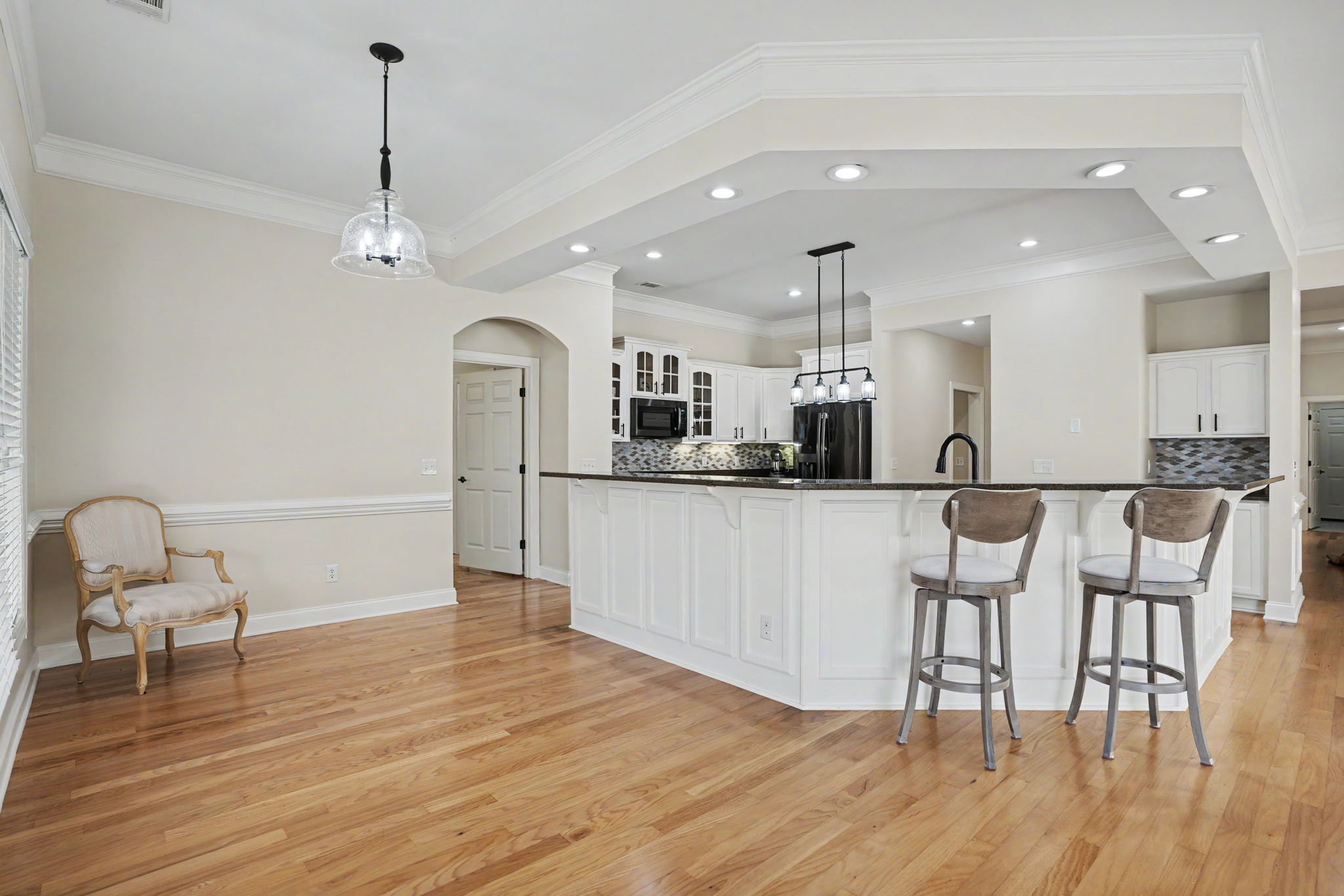  1201 River Oaks Drive, Richmond Hill - 物件實景