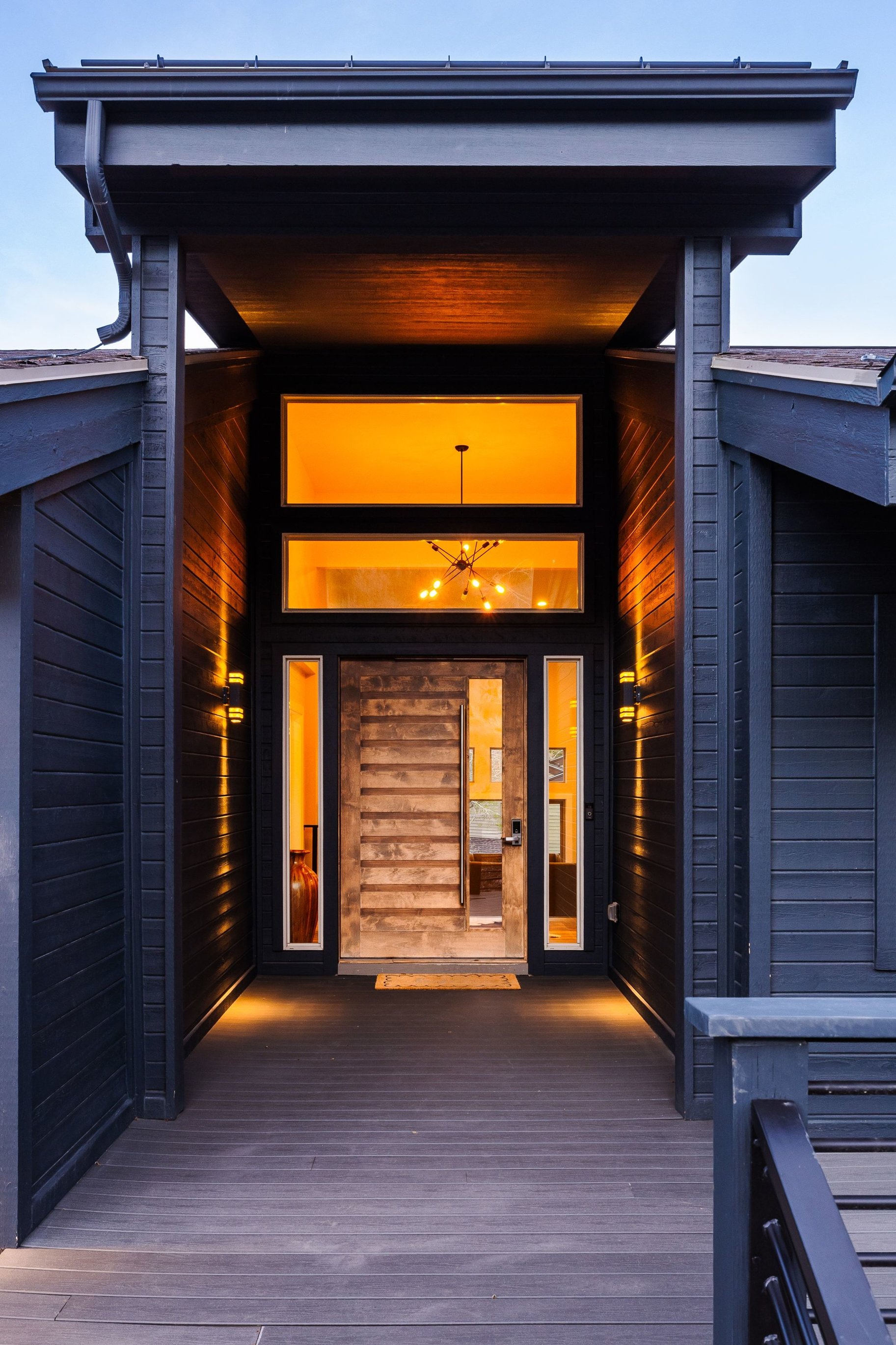  Light Filled Open Floor Plan with Great Outdoor Space - 物件實景