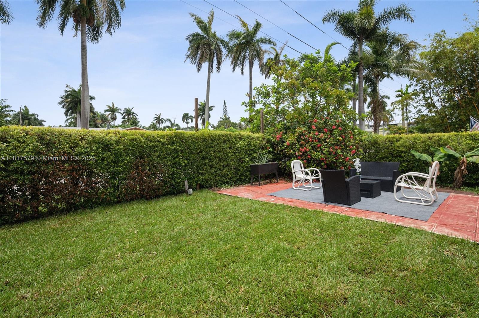Hollywood, Florida, 33020, United States, 3 Bedrooms Bedrooms, ,2 BathroomsBathrooms,Residential,For Sale,1849776