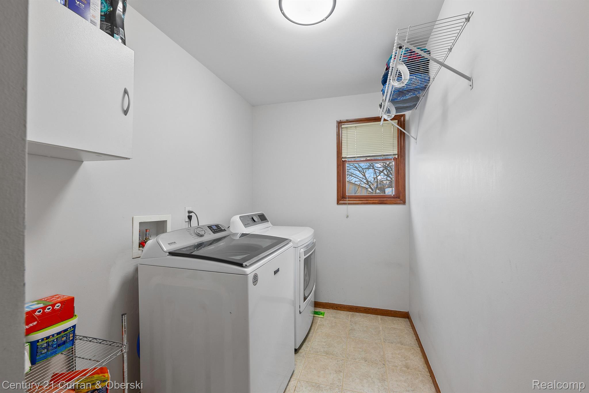 Dearborn, Michigan, 48128, United States, 4 Bedrooms Bedrooms, ,3 BathroomsBathrooms,Residential,For Sale,1908051