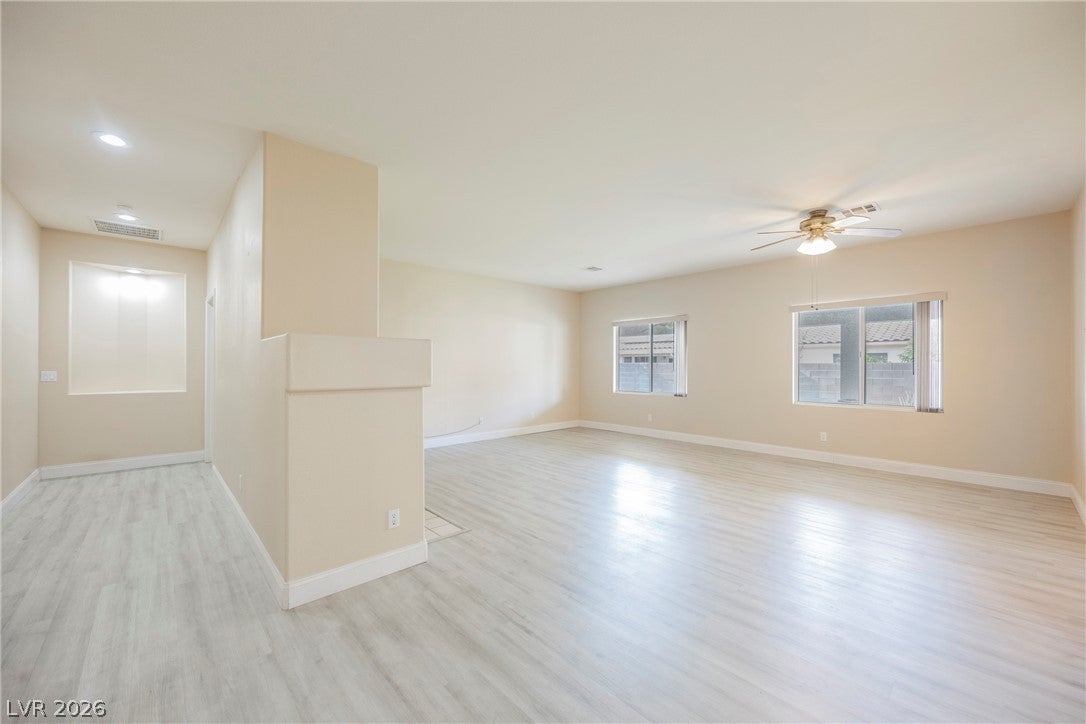 Henderson, Nevada, 89015, United States, 5 Bedrooms Bedrooms, ,2 BathroomsBathrooms,Residential,For Sale,1976773