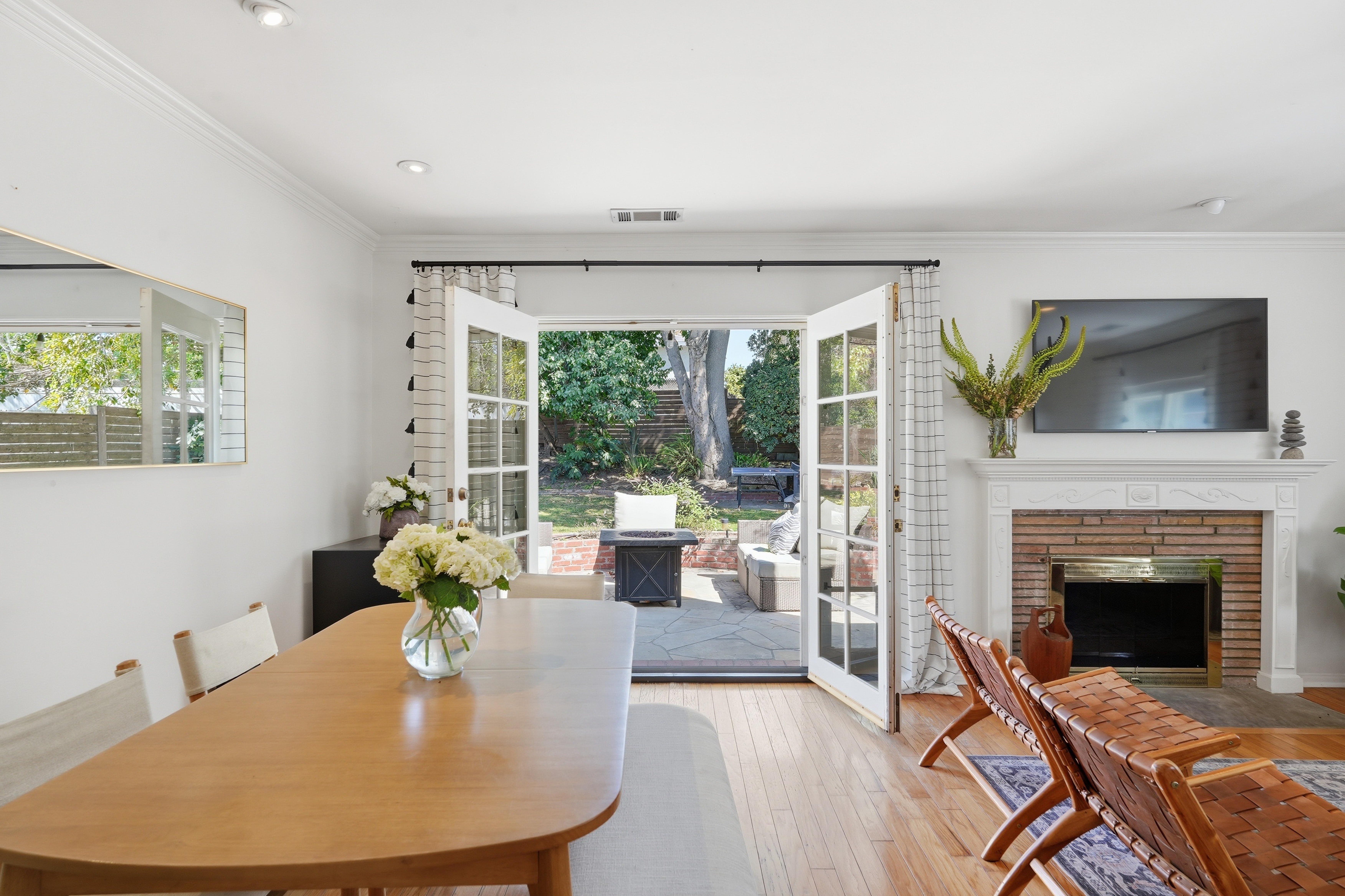  8916 Rayford Drive, Los Angeles, CA 90045 - 物件實景