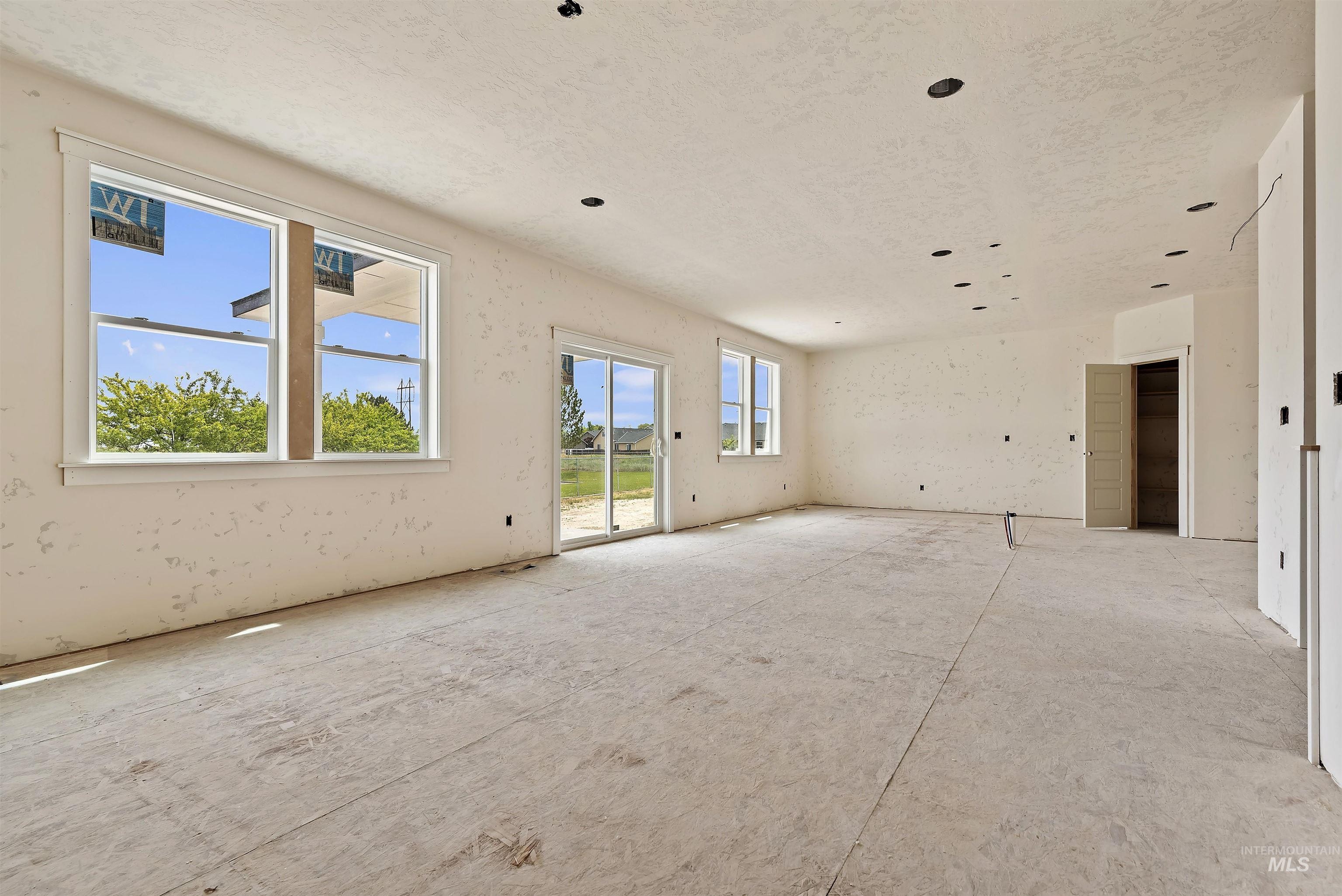4012 Raintree Dr, Nampa, Idaho, 83686, United States, 5 Bedrooms Bedrooms, ,3 BathroomsBathrooms,Residential,For Sale,4012 Raintree Dr,1435374