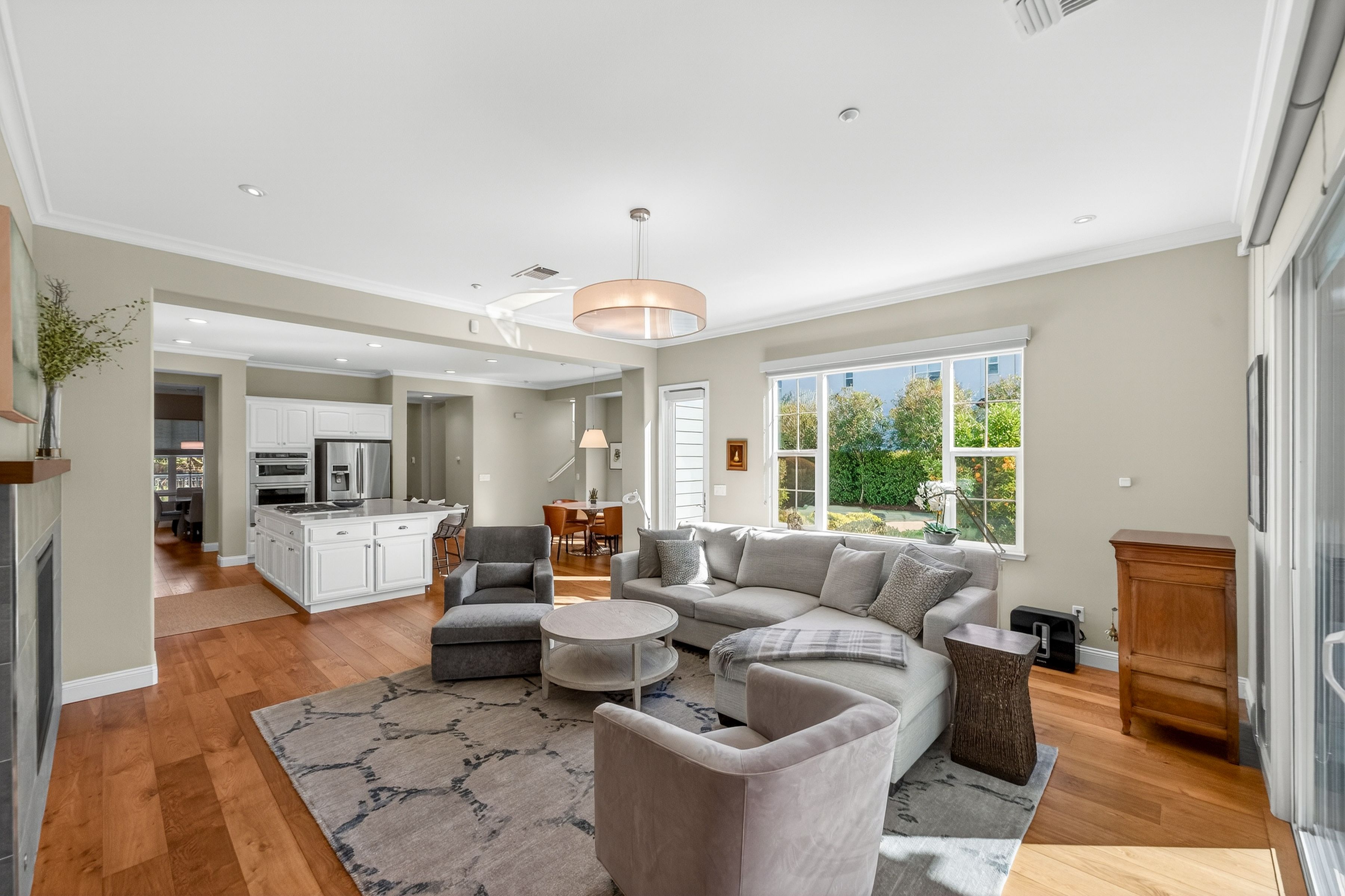  Eastside Living at Its Finest - 物件實景