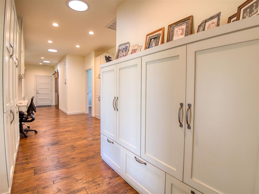 Tecumseh, Oklahoma, 74873, United States, 3 Bedrooms Bedrooms, ,3 BathroomsBathrooms,Residential,For Sale,1976601