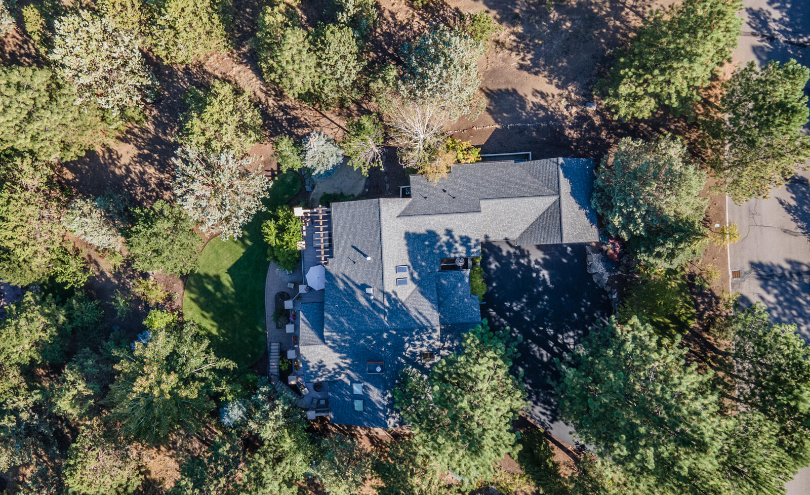 Bend, Oregon, 97703, United States, 4 Bedrooms Bedrooms, ,5 BathroomsBathrooms,Residential,For Sale,1979123