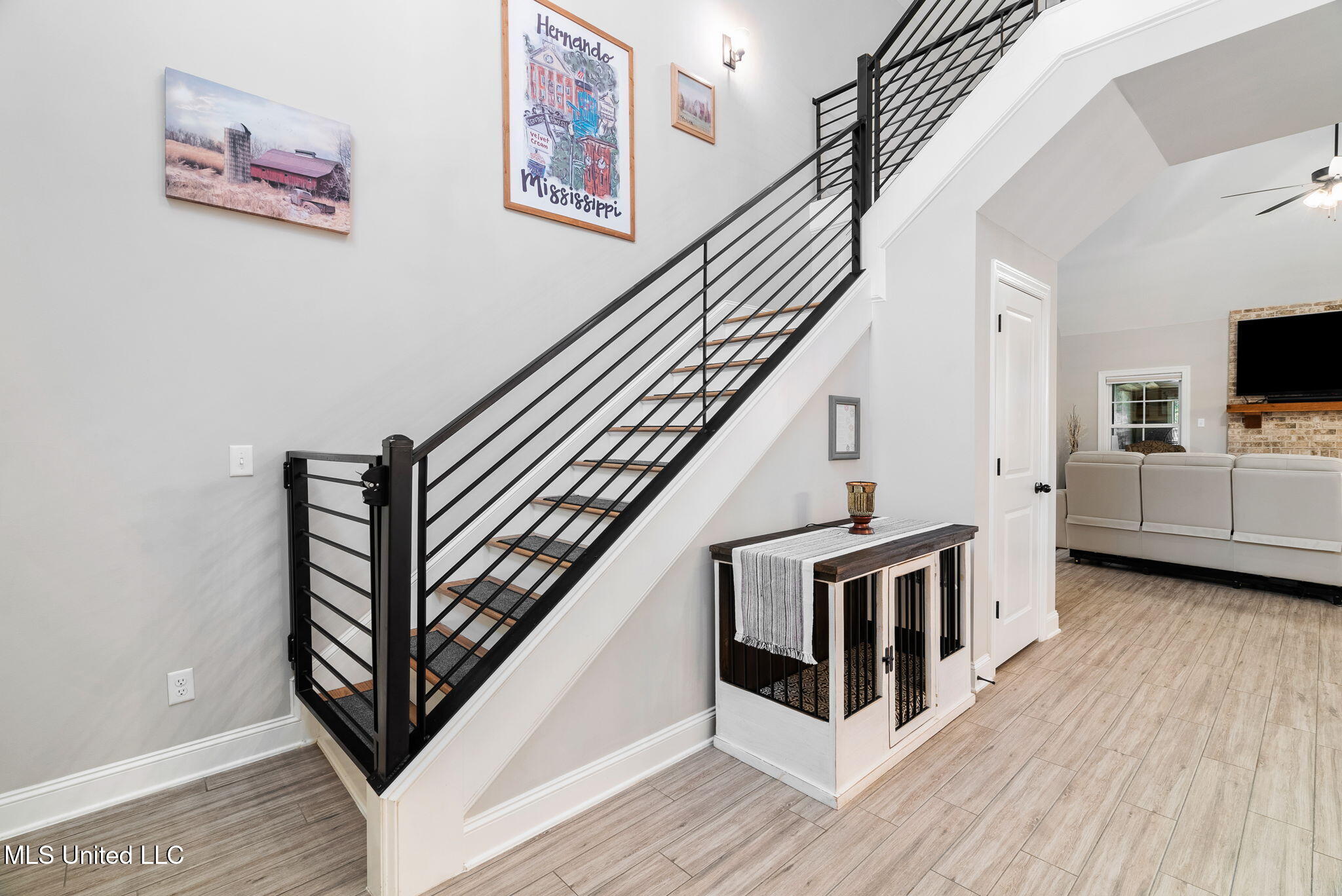 Hernando, Mississippi, 38632, United States, 5 Bedrooms Bedrooms, ,3 BathroomsBathrooms,Residential,For Sale,1991187