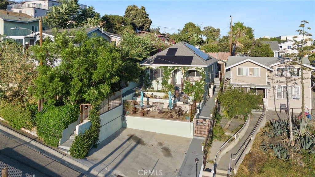 Los Angeles, California, 90063, United States, 3 Bedrooms Bedrooms, ,3 BathroomsBathrooms,Residential,For Sale,1938120