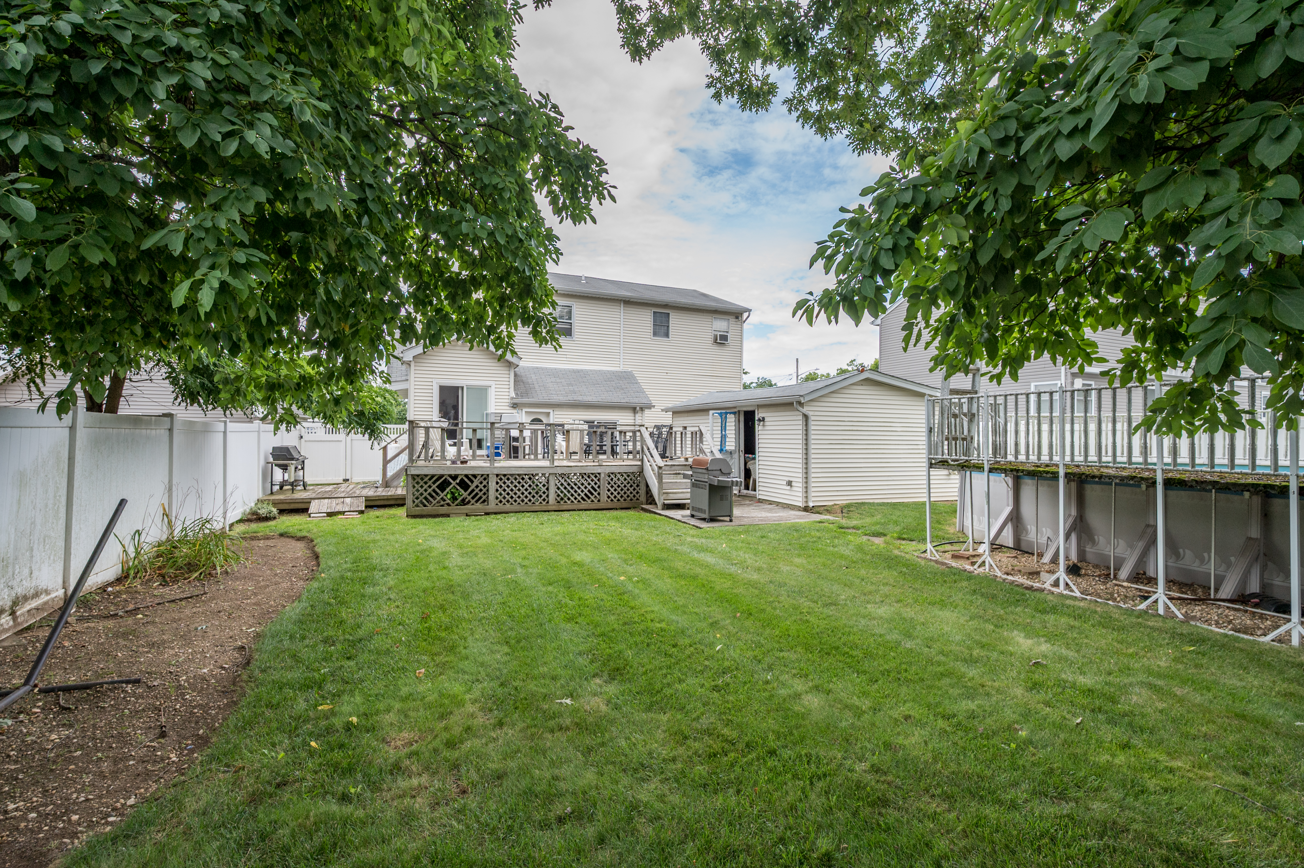  1135 Ruth Place, North Bellmore, NY, 11710 - 物件實景