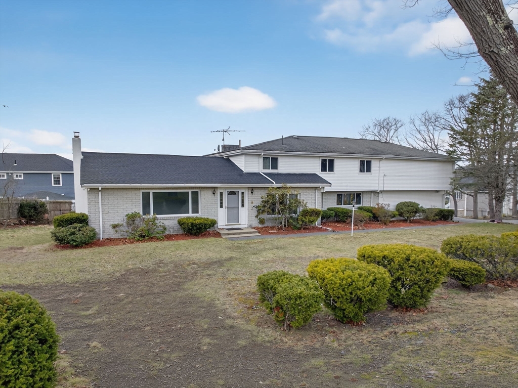 Framingham, Massachusetts, 01702, United States, 5 Bedrooms Bedrooms, ,5 BathroomsBathrooms,Residential,For Sale,2035320