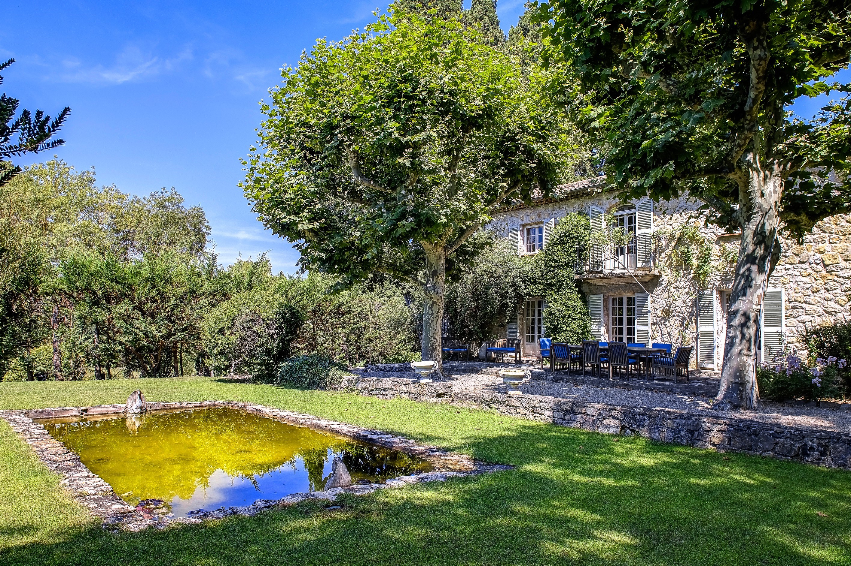  Châteauneuf-Grasse historic stone farmhouse estate with 3 hectares land, pool a… - 物件實景