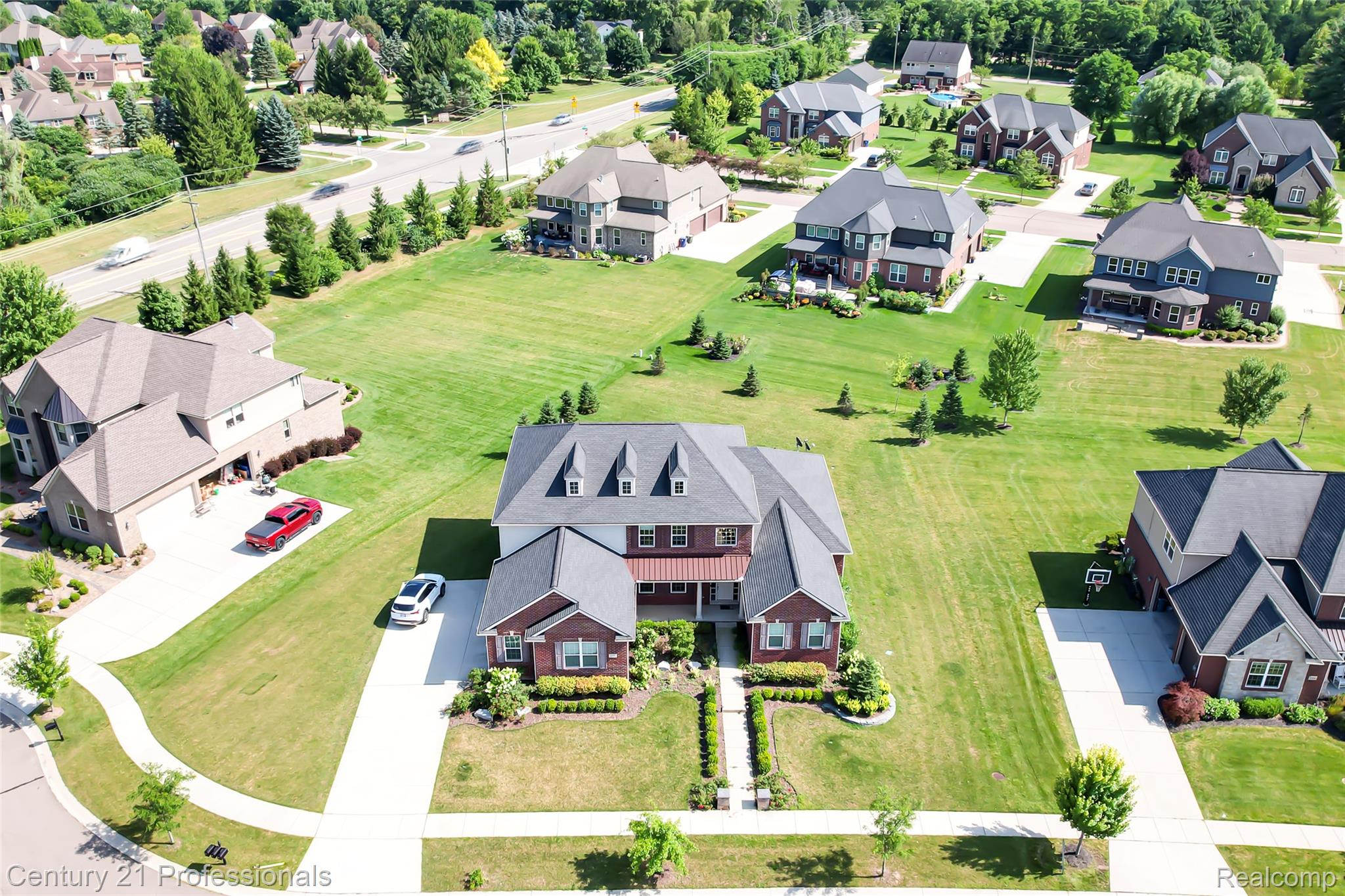 Canton, Michigan, 48187, United States, 5 Bedrooms Bedrooms, ,6 BathroomsBathrooms,Residential,For Sale,1908049