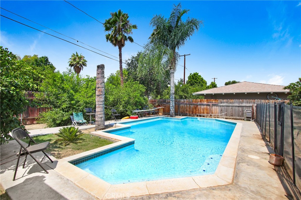 Riverside, California, 92503, United States, 3 Bedrooms Bedrooms, ,2 BathroomsBathrooms,Residential,For Sale,2005410