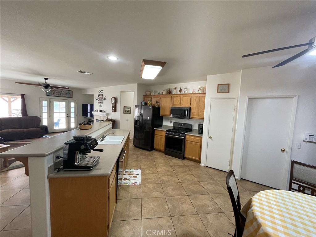 Hemet, California, 92544, United States, 4 Bedrooms Bedrooms, ,1 BathroomBathrooms,Residential,For Sale,1923257