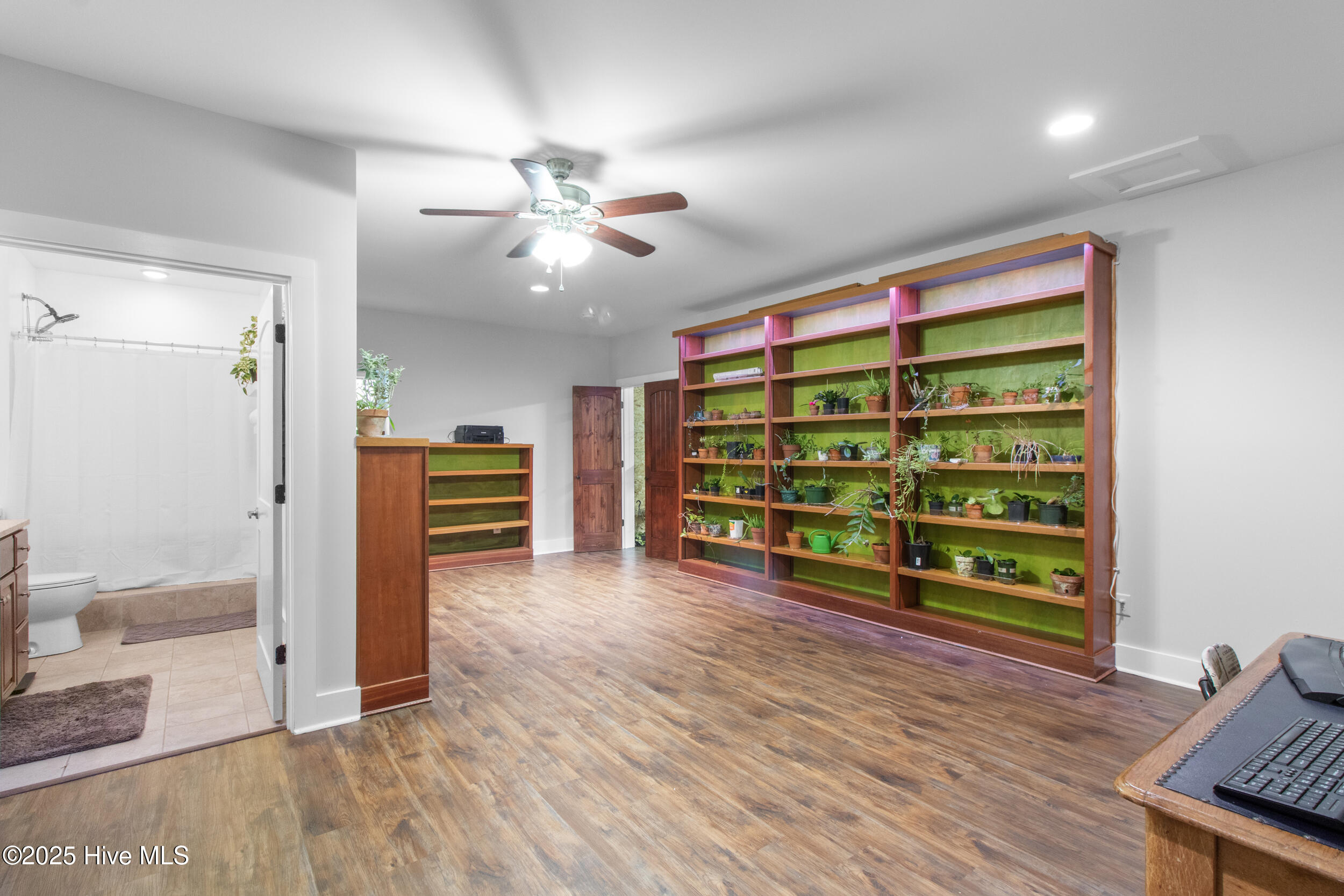 Wilmington, North Carolina, 28411, United States, 3 Bedrooms Bedrooms, ,3 BathroomsBathrooms,Residential,For Sale,1877023