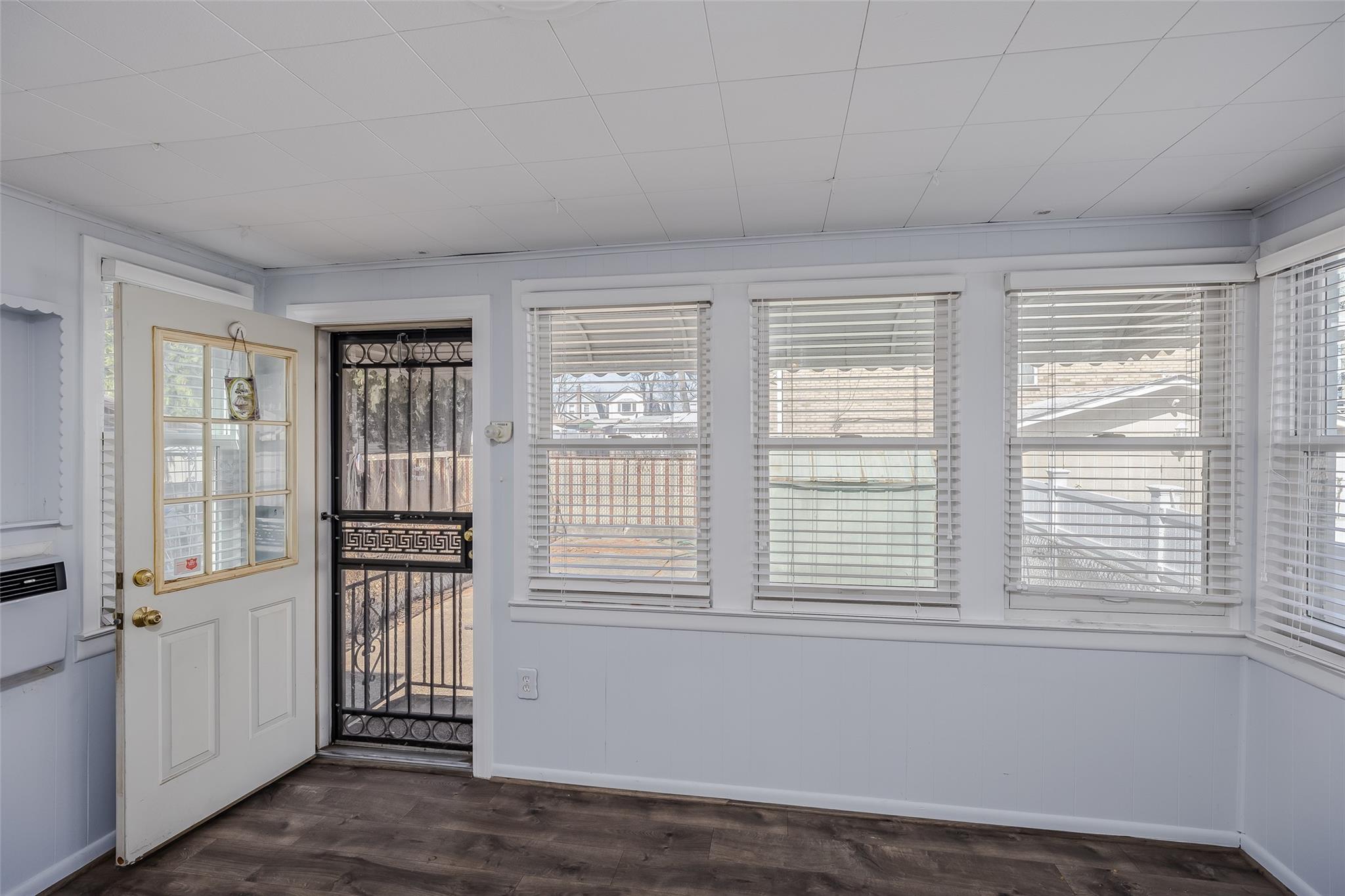 Queens Village, New York, 11428, United States, 4 Bedrooms Bedrooms, ,2 BathroomsBathrooms,Residential,For Sale,1752730