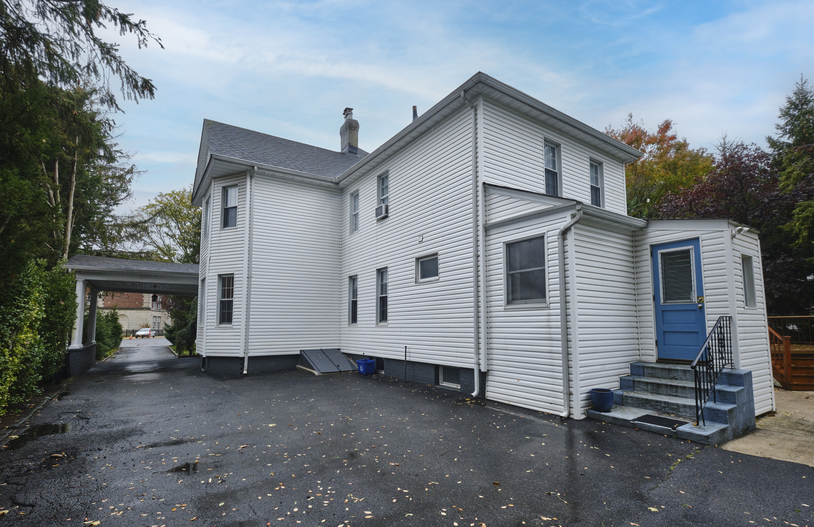 Floral Park, New York, 11001, United States, 3 Bedrooms Bedrooms, ,1 BathroomBathrooms,Residential,For Sale,1988885