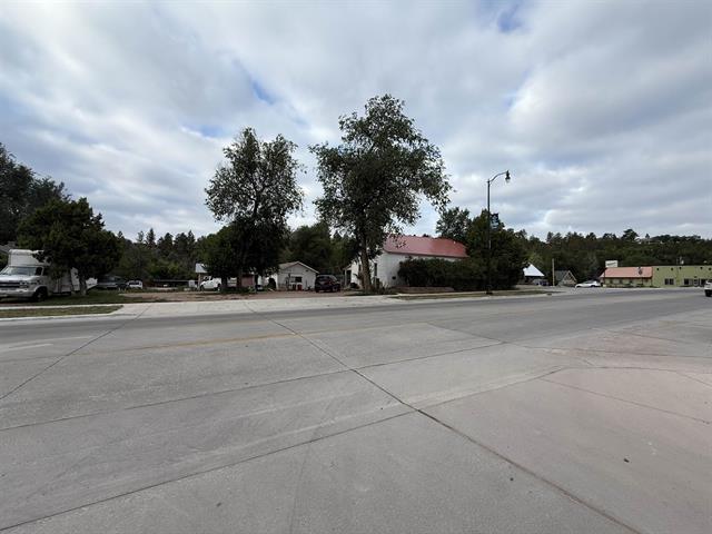 Hot Springs, South Dakota, 57747, United States, 3 Bedrooms Bedrooms, ,2 BathroomsBathrooms,Residential,For Sale,1928440