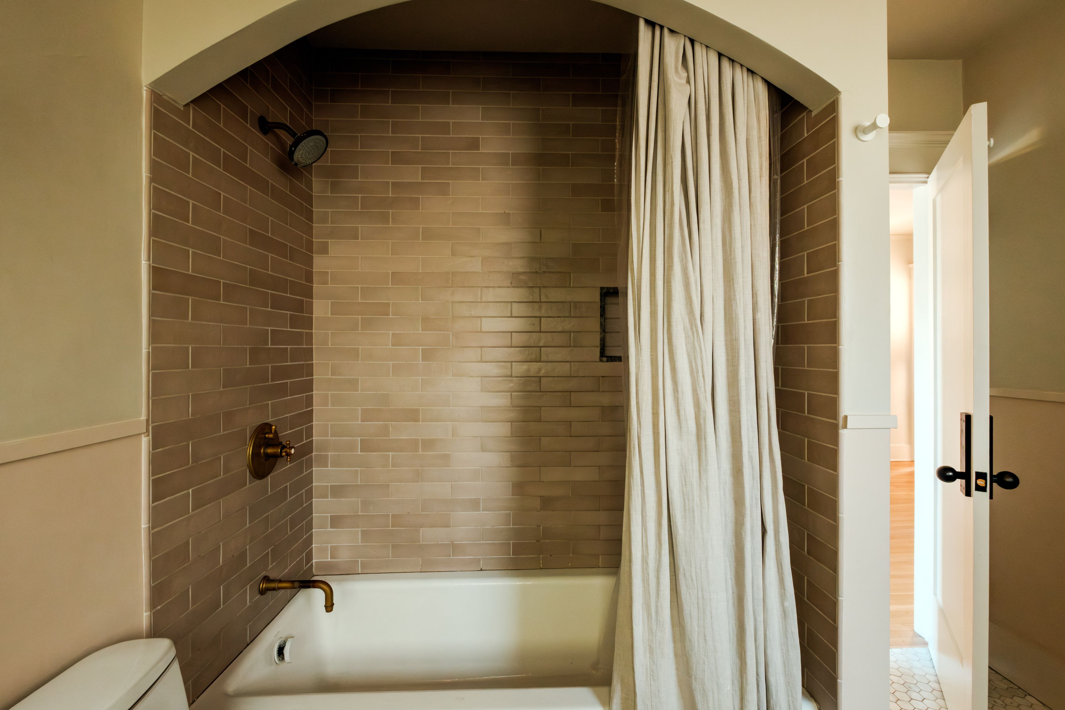  2510 10th Avenue - 物件實景