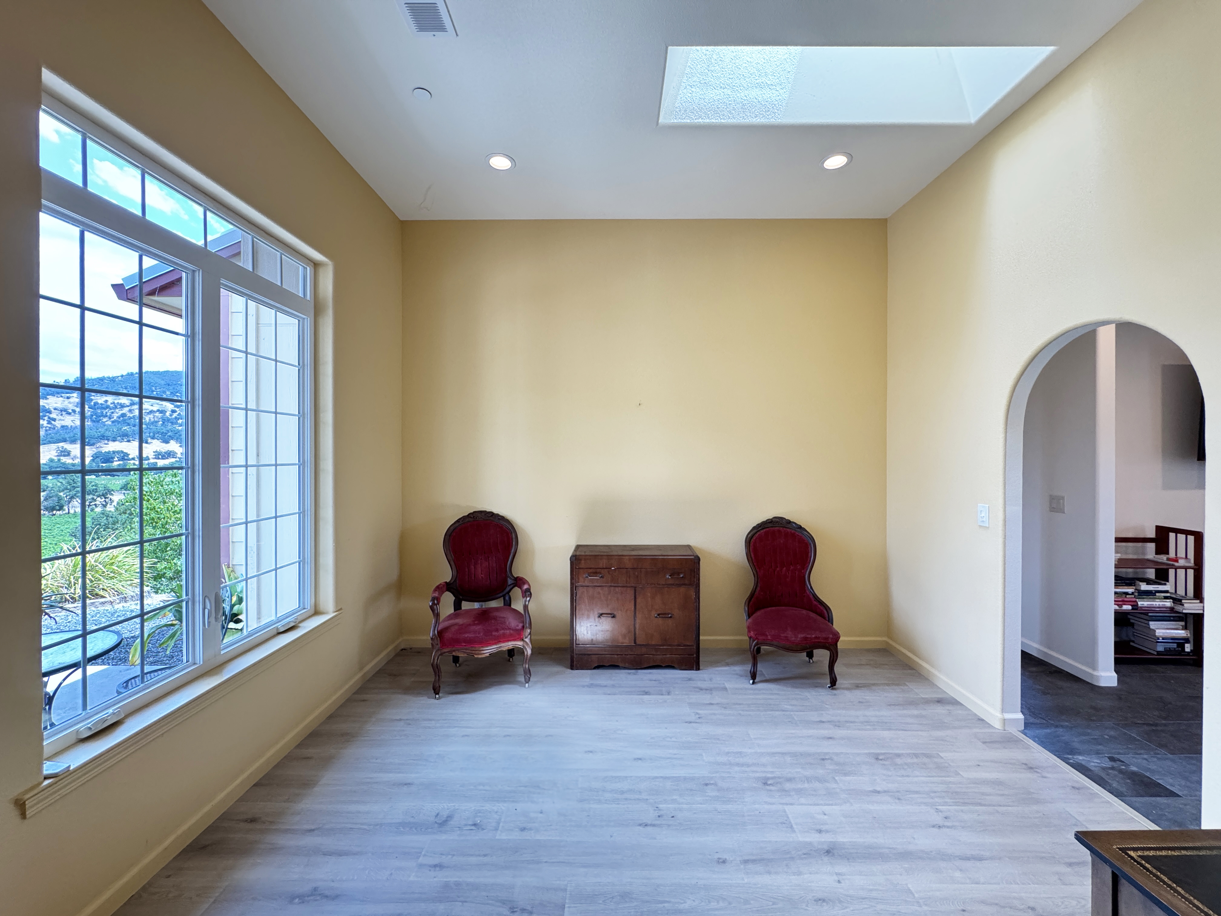 Redwood Valley, California, 95470, United States, 3 Bedrooms Bedrooms, ,3 BathroomsBathrooms,Residential,For Sale,1889817