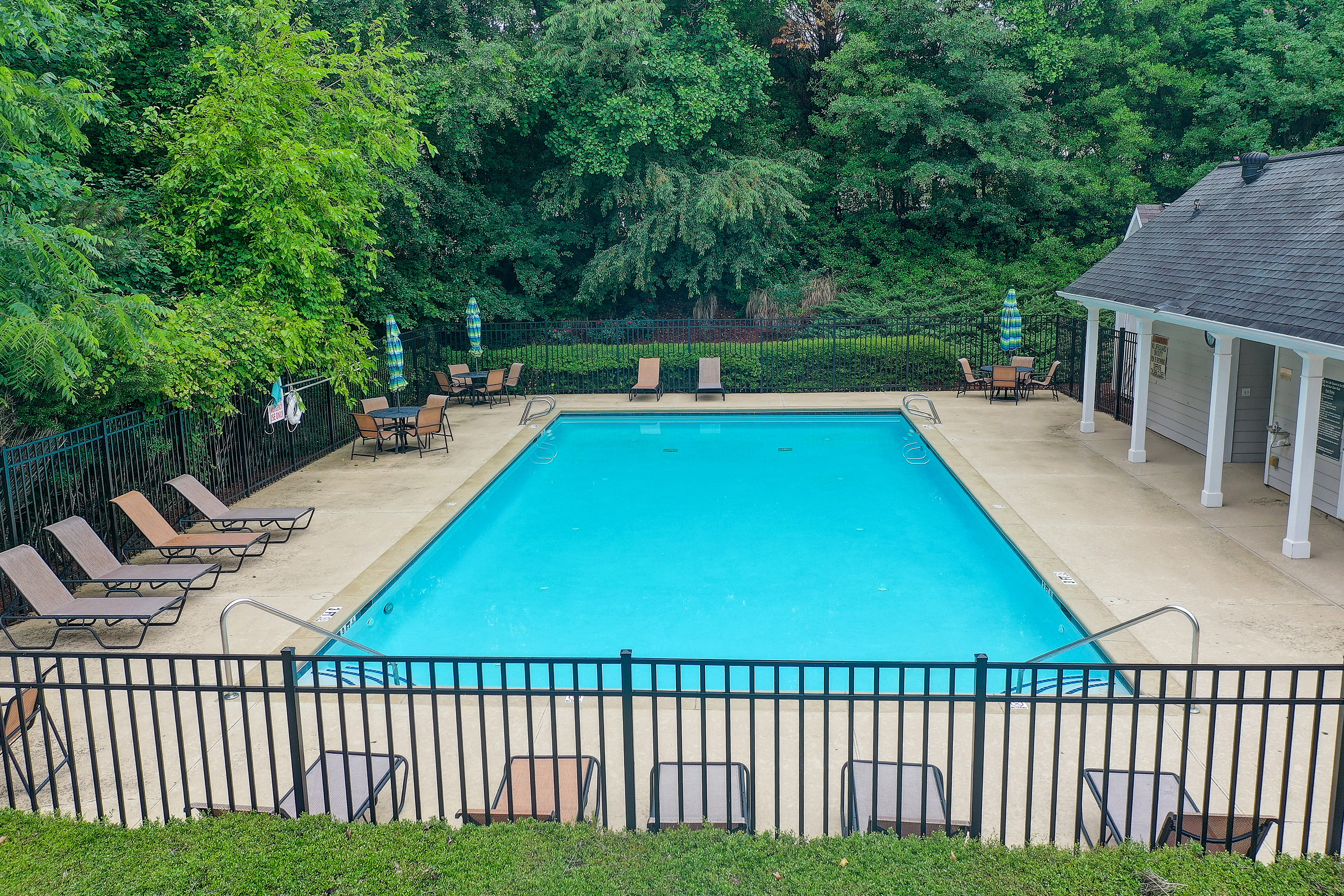  Lovingly Maintained Home Near Downtown Alpharetta - 物件實景