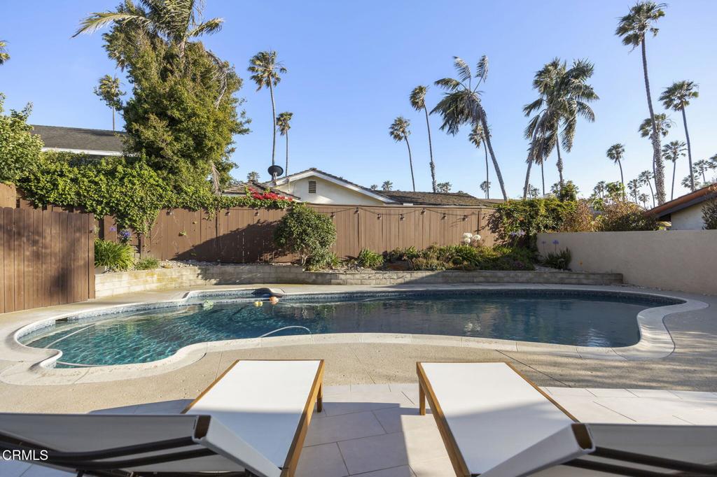 Ventura, California, 93001, United States, 4 Bedrooms Bedrooms, ,3 BathroomsBathrooms,Residential,For Sale,1974462