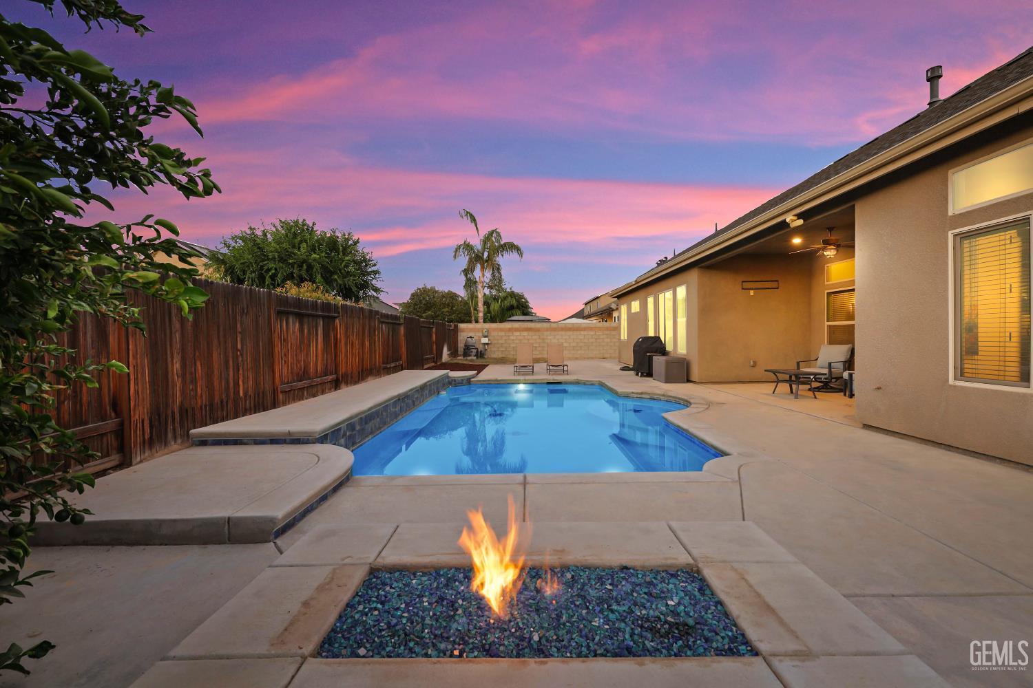 Bakersfield, California, 93314, United States, 4 Bedrooms Bedrooms, ,4 BathroomsBathrooms,Residential,For Sale,2010376