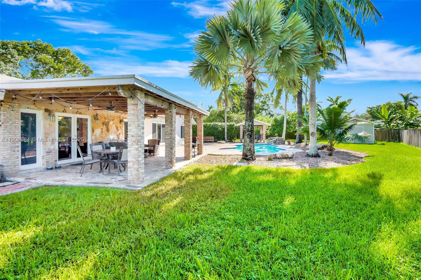 Miami, Florida, 33176, United States, 4 Bedrooms Bedrooms, ,2 BathroomsBathrooms,Residential,For Sale,1986313