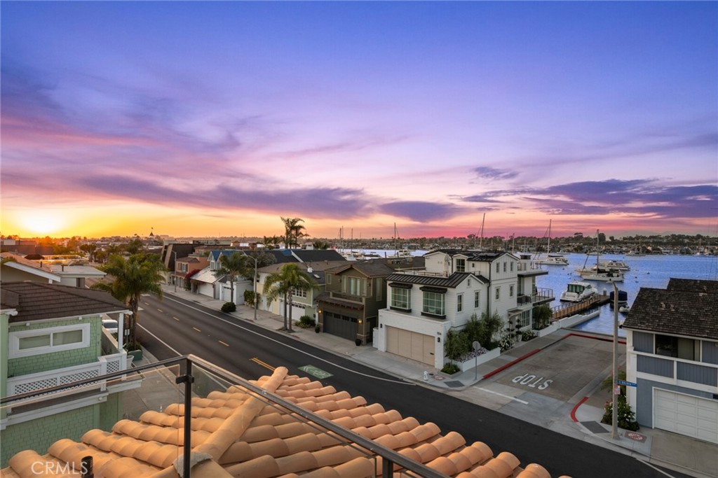 Newport Beach, California, 92661, United States, 4 Bedrooms Bedrooms, ,5 BathroomsBathrooms,Residential,For Sale,1875430