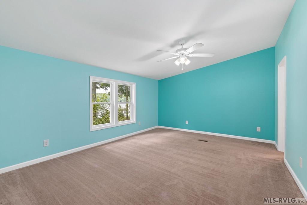 Macon, North Carolina, 27551, United States, 3 Bedrooms Bedrooms, ,2 BathroomsBathrooms,Residential,For Sale,1896406