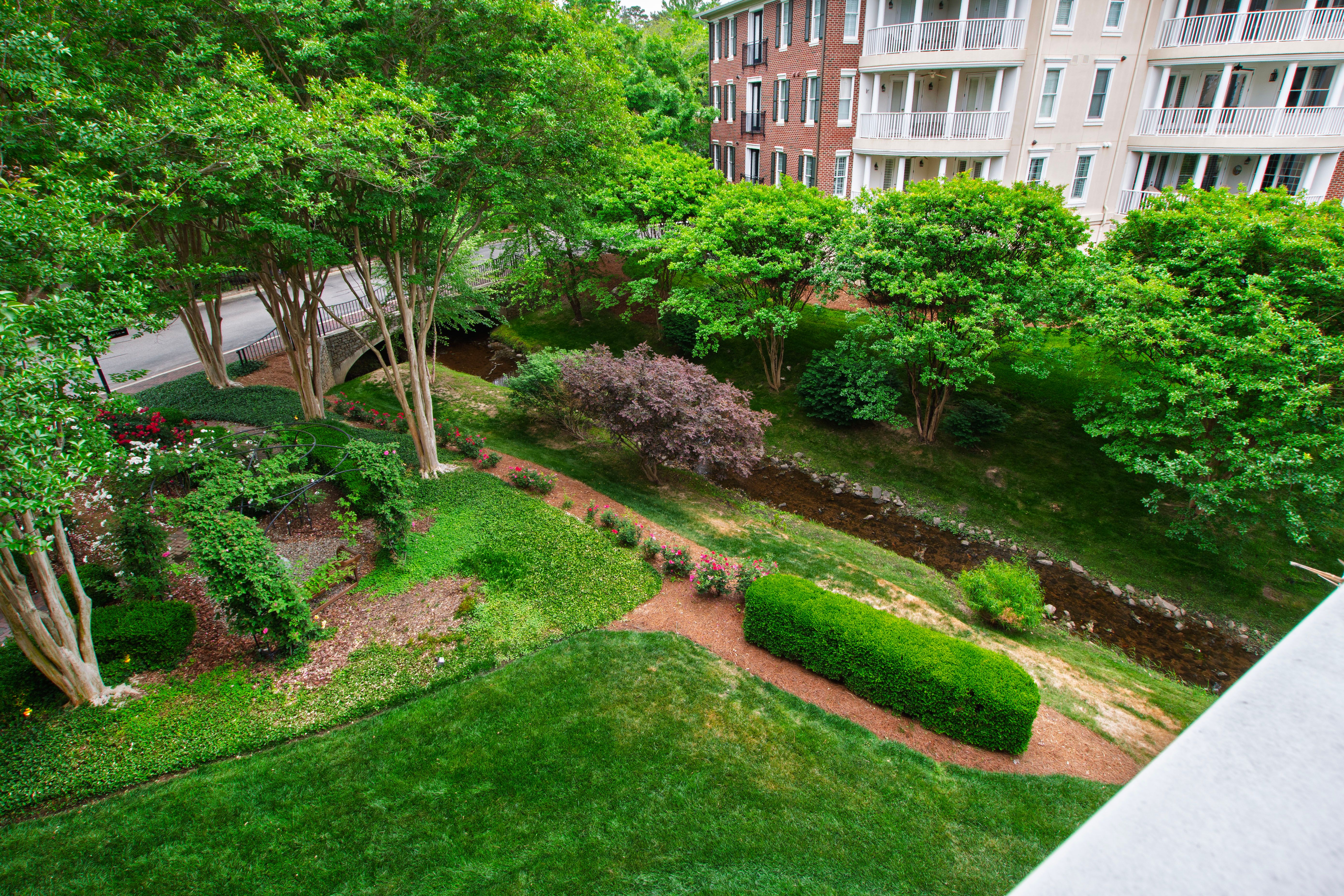  2801 Glenwood Gardens Lane, Raleigh, NC 27608 - 物件實景