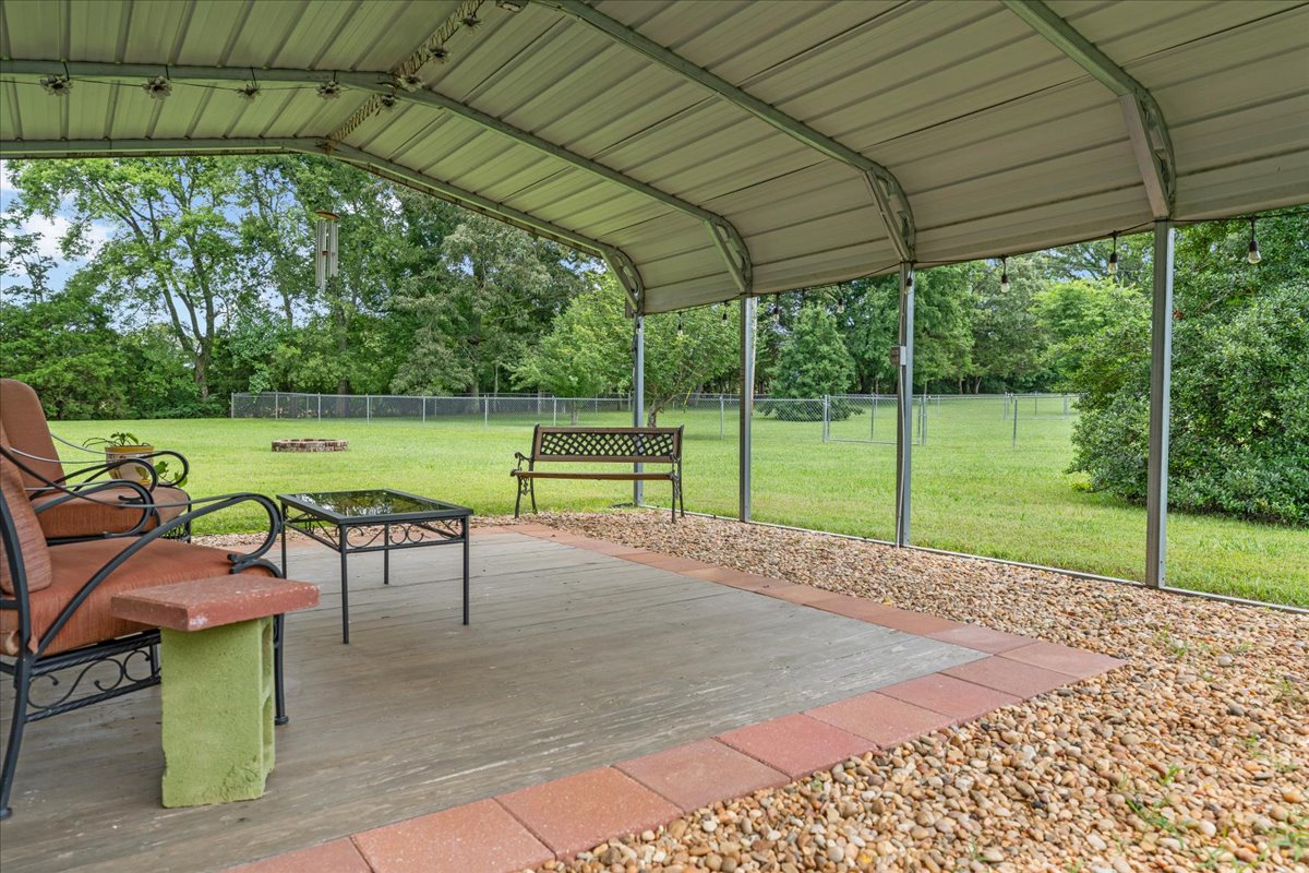 Winchester, Tennessee, 37398, United States, 4 Bedrooms Bedrooms, ,2 BathroomsBathrooms,Residential,For Sale,1921635