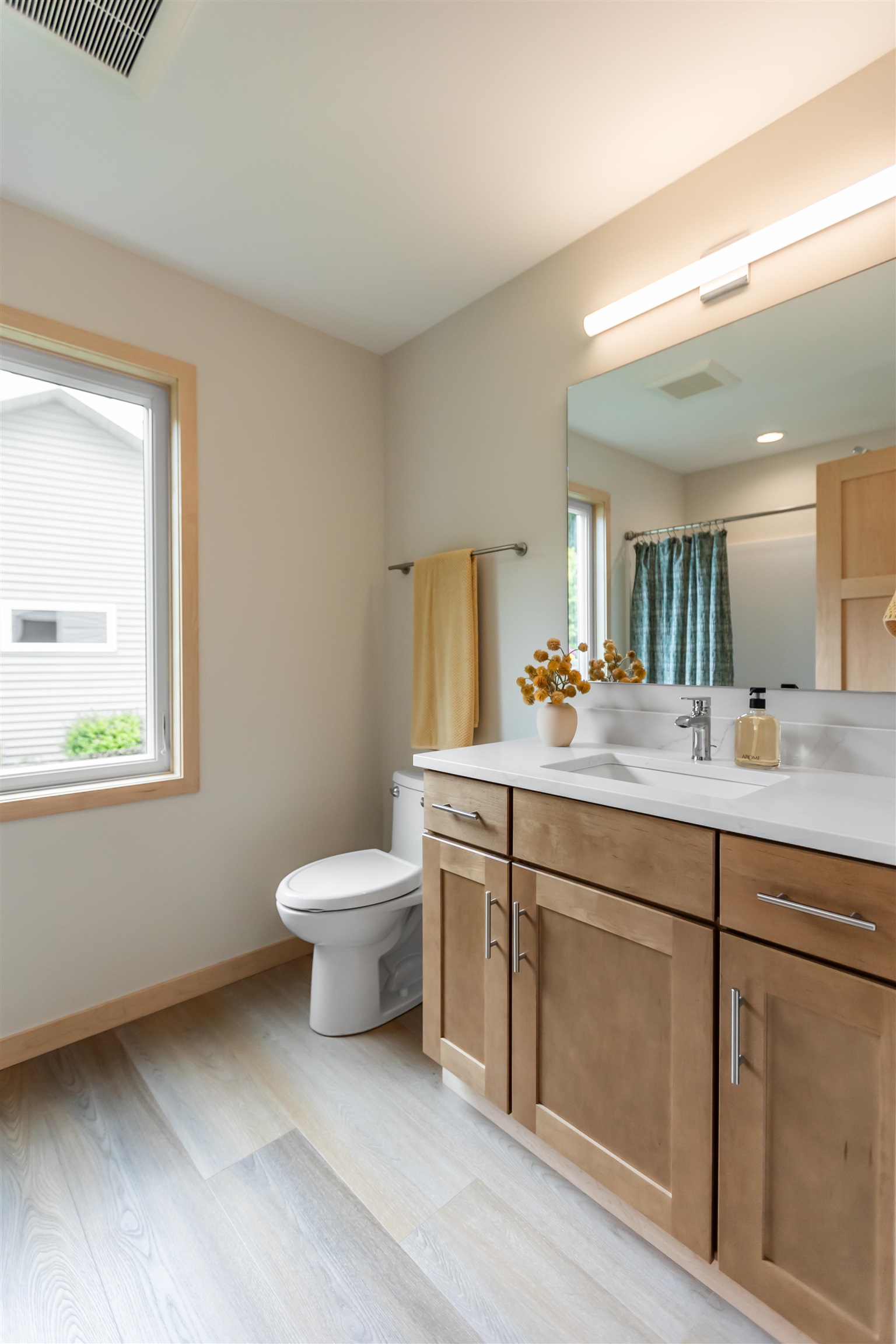 Milton, Wisconsin, 53563, United States, 3 Bedrooms Bedrooms, ,2 BathroomsBathrooms,Residential,For Sale,1983737