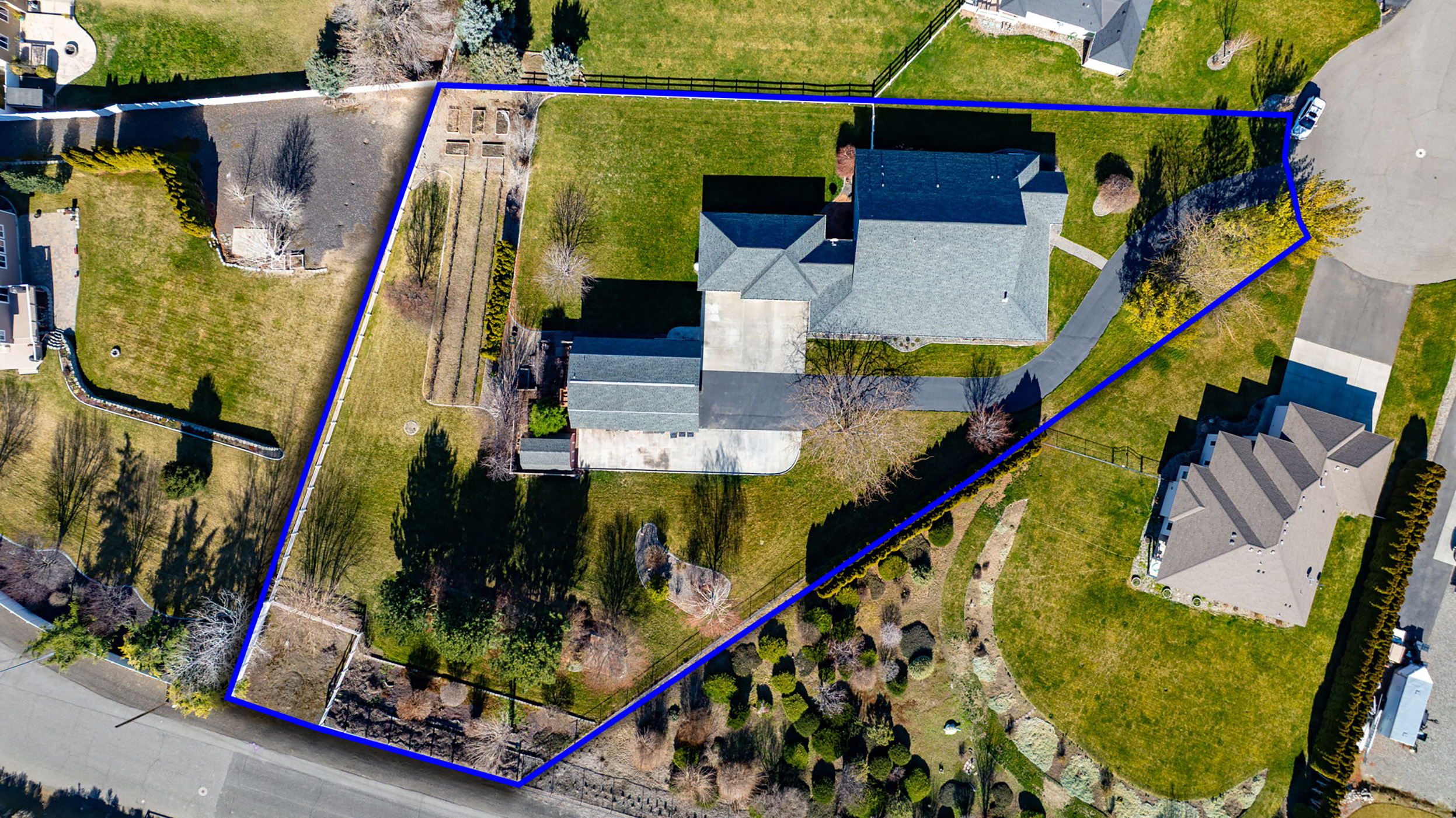  Located in The Heart of West Richland’s Wine Country - 物件實景