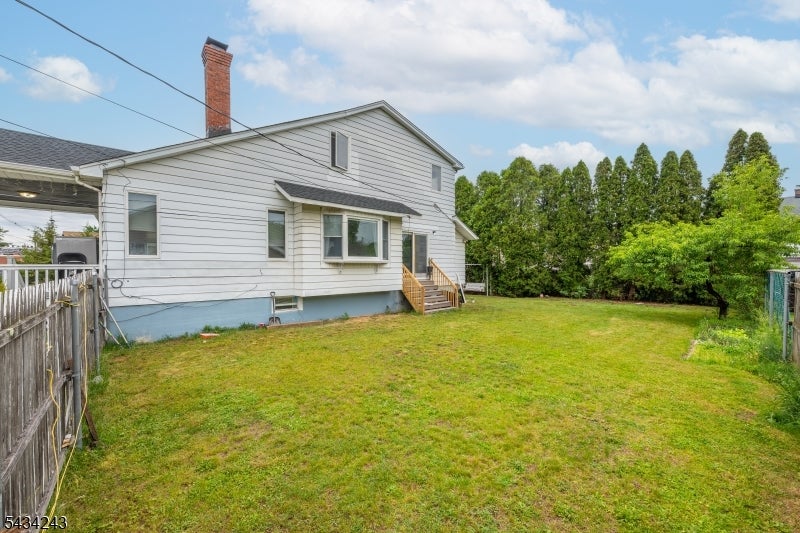 Wanaque Boro, New Jersey, 07420, United States, 4 Bedrooms Bedrooms, ,2 BathroomsBathrooms,Residential,For Sale,2049267