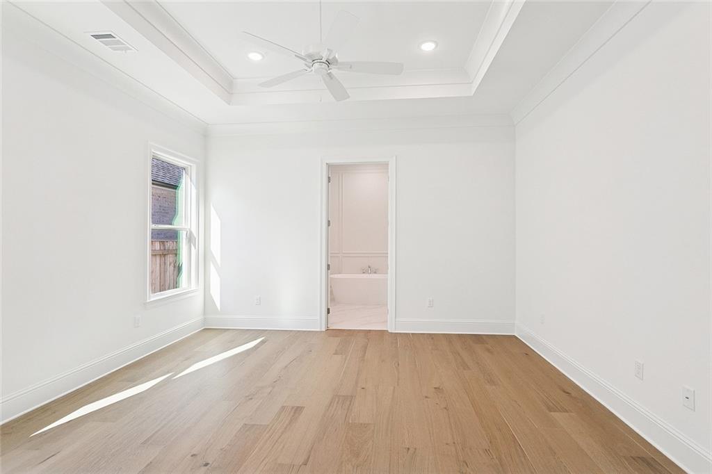 Covington, Louisiana, 70433, United States, 4 Bedrooms Bedrooms, ,3 BathroomsBathrooms,Residential,For Sale,1989421