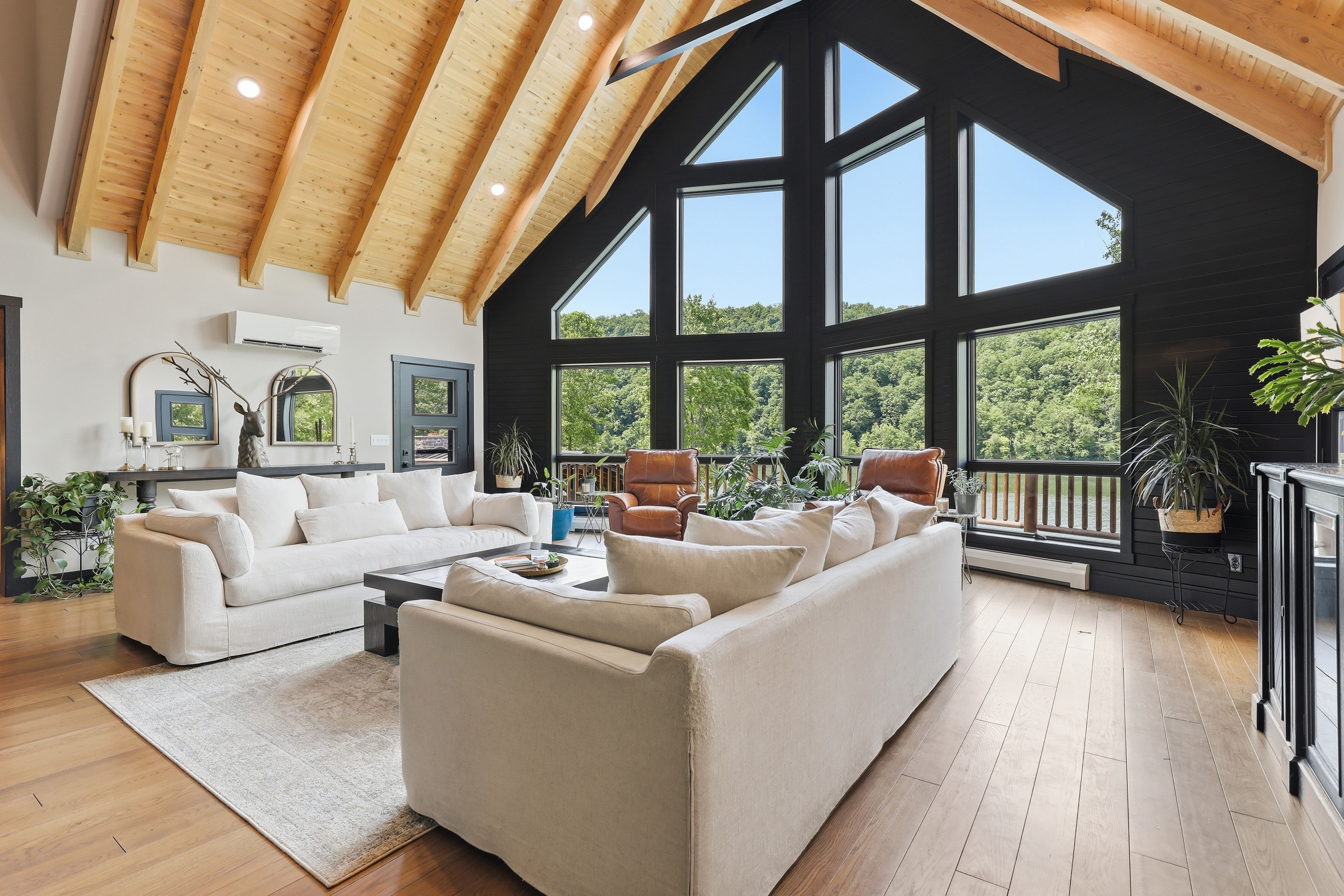  1050 Wattersonville Road, Allegheny Riverfront - 物件實景