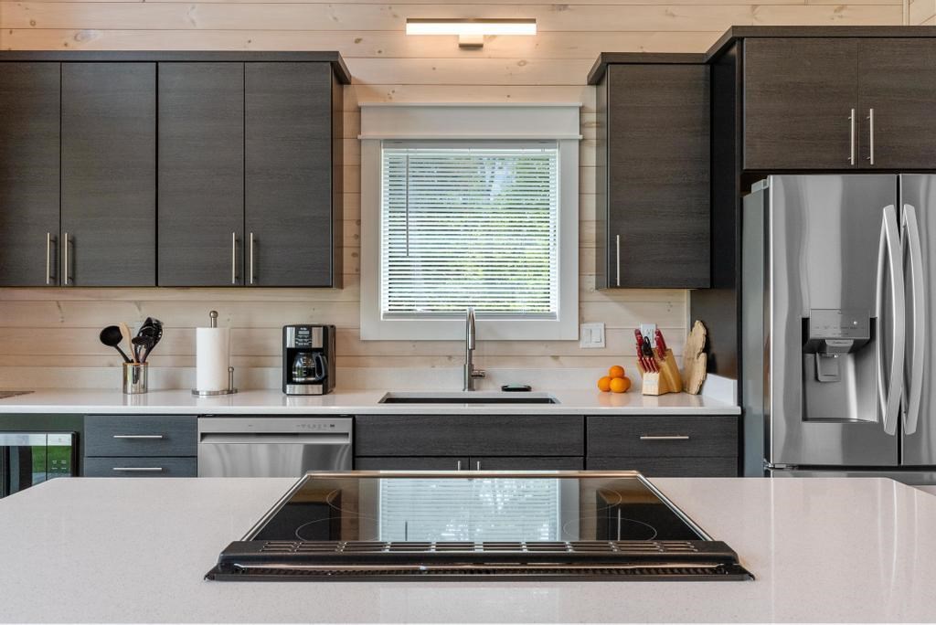 Cheboygan, Michigan, 49721, United States, 2 Bedrooms Bedrooms, ,1 BathroomBathrooms,Residential,For Sale,1856011