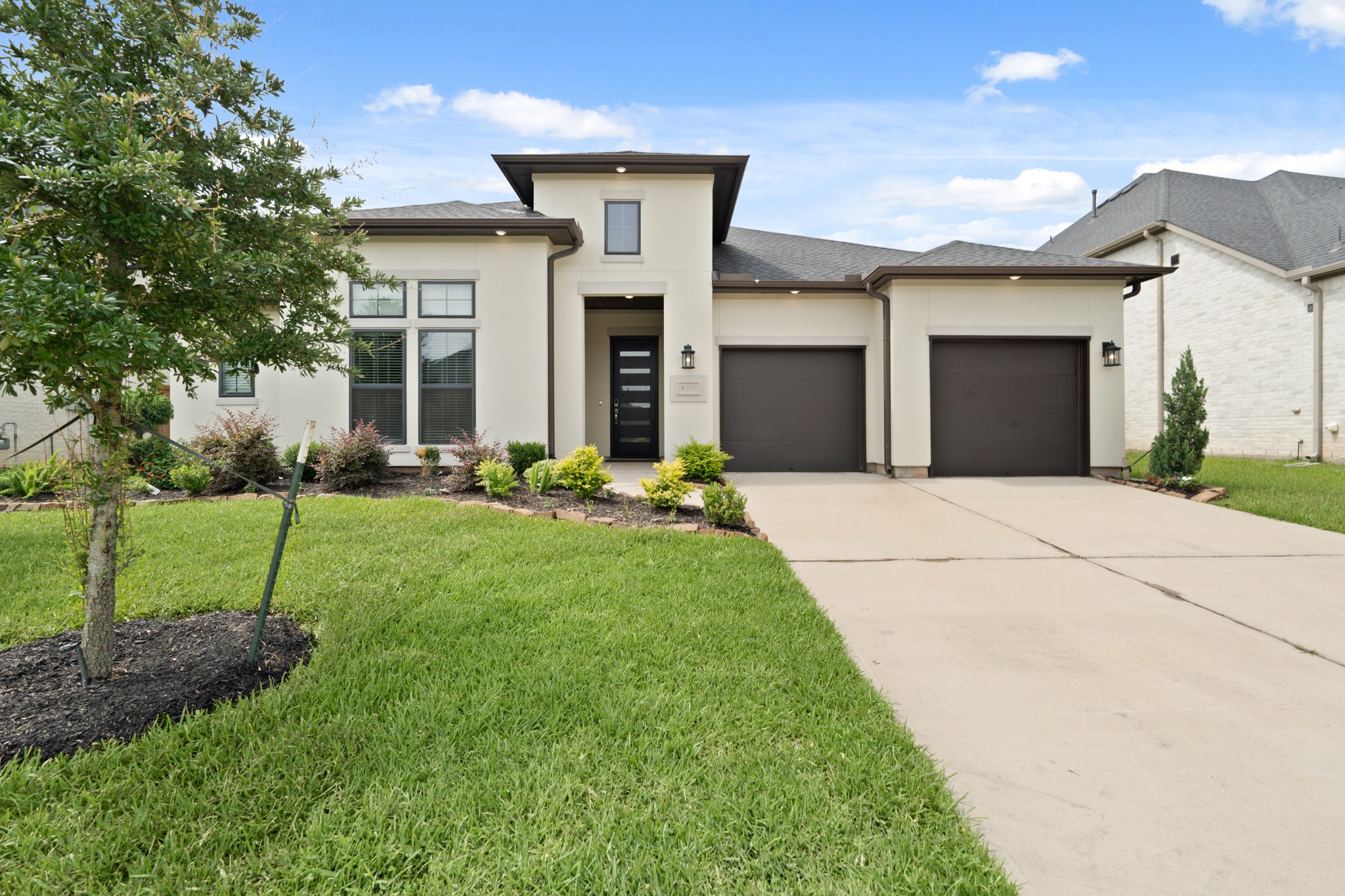 Katy, Texas, 77494, United States, 4 Bedrooms Bedrooms, ,3 BathroomsBathrooms,Residential,For Sale,1903819
