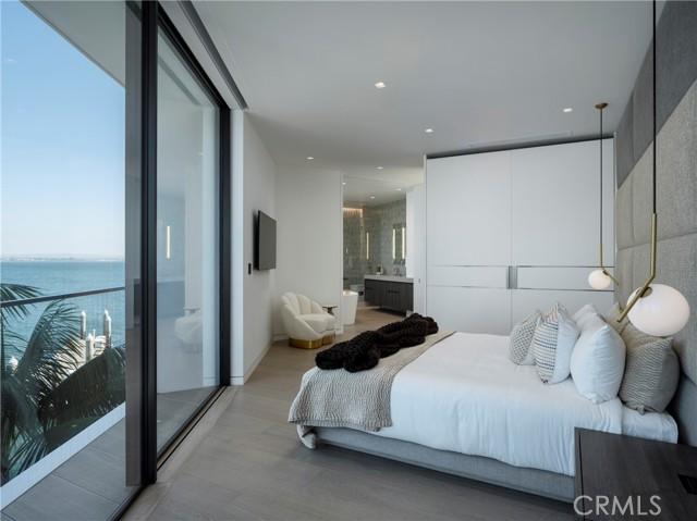 3 The Point, CORONADO, California, 92118, United States, 7 Bedrooms Bedrooms, ,11 BathroomsBathrooms,Residential,For Sale,3 The Point,1613967