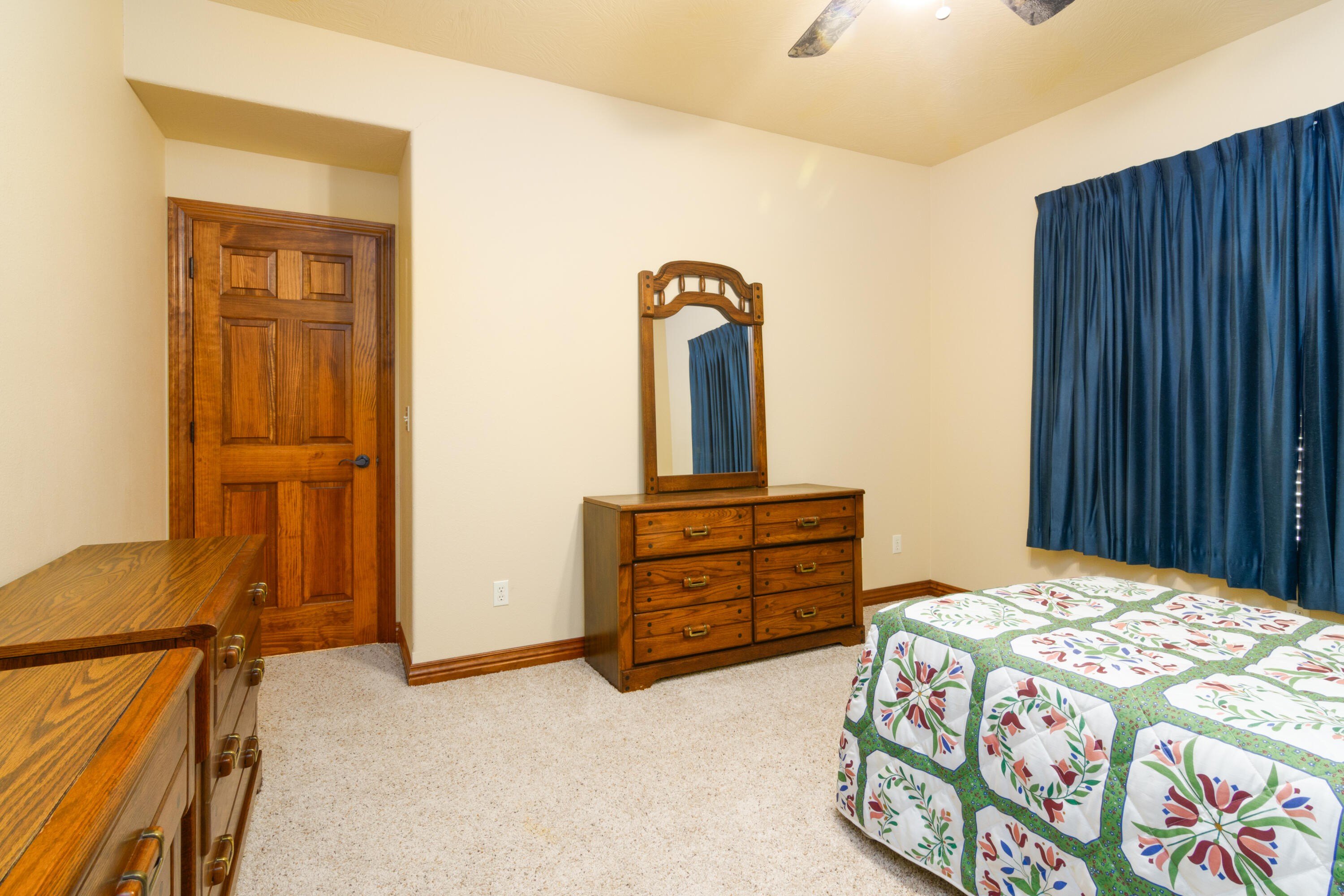 Walnut Shade, Missouri, 65771, United States, 6 Bedrooms Bedrooms, ,5 BathroomsBathrooms,Residential,For Sale,1975828