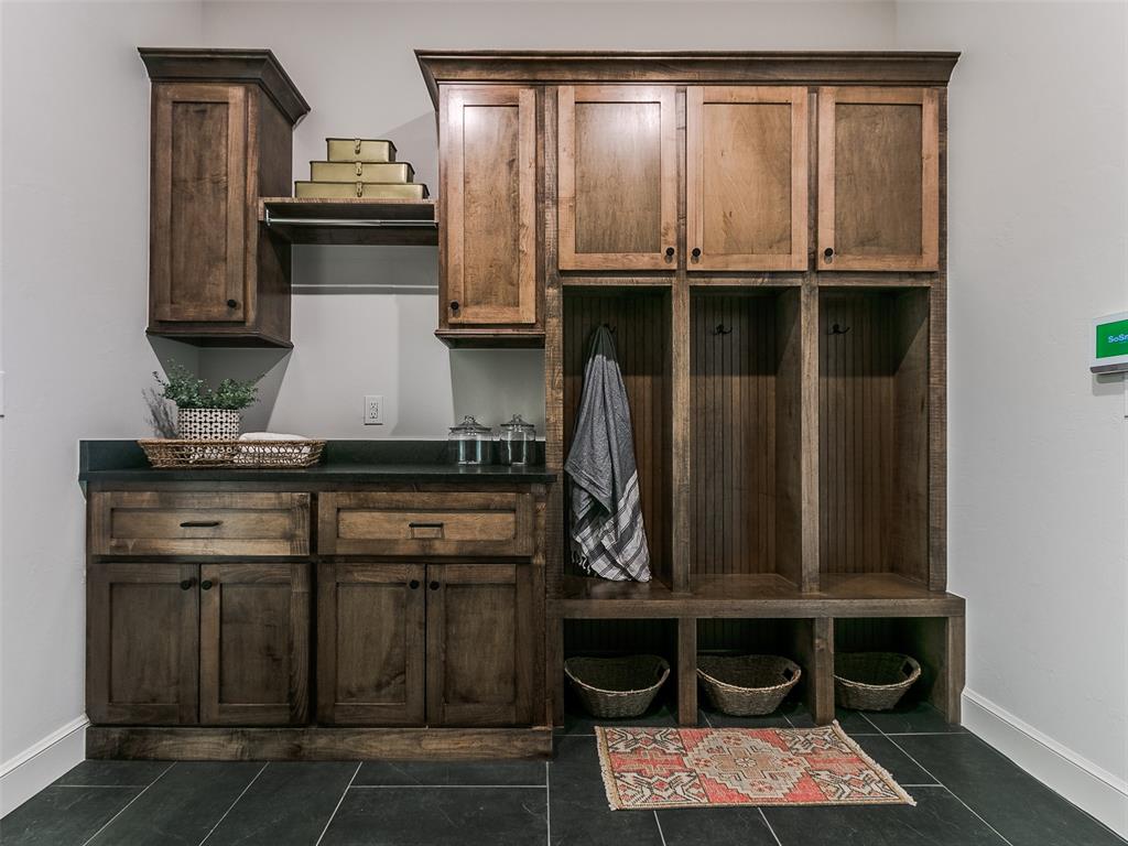 Edmond, Oklahoma, 73025, United States, 4 Bedrooms Bedrooms, ,4 BathroomsBathrooms,Residential,For Sale,1987360