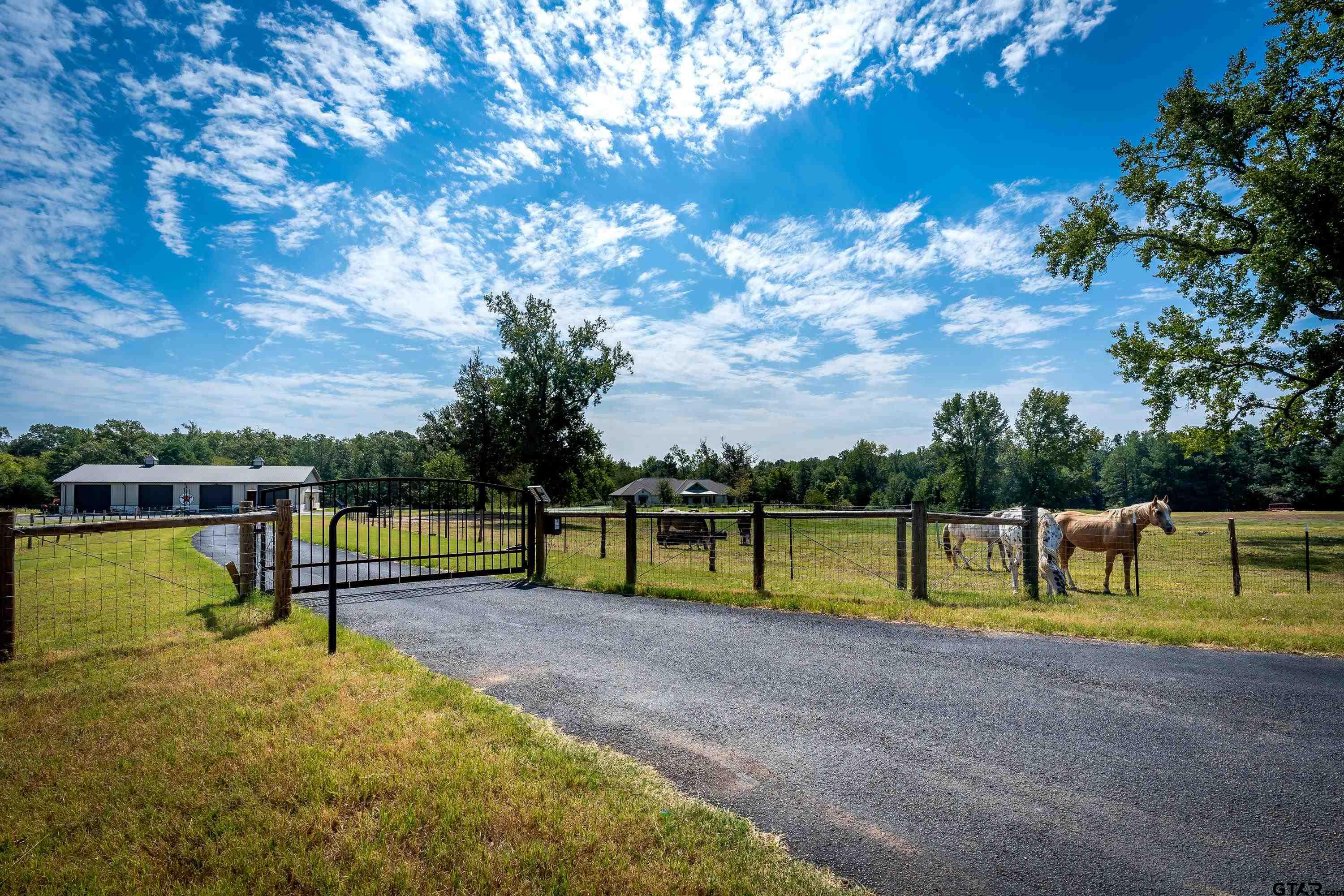 6289 FM 2204, Kilgore, Texas, 75662, United States, 3 Bedrooms Bedrooms, ,4 BathroomsBathrooms,Residential,For Sale,6289 FM 2204,1610784